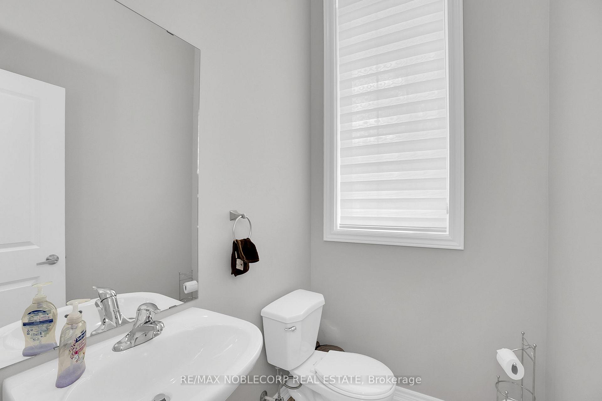 Photo 19 of 22 Killington Avenue, Vaughan, Kleinburg — HOMEH
