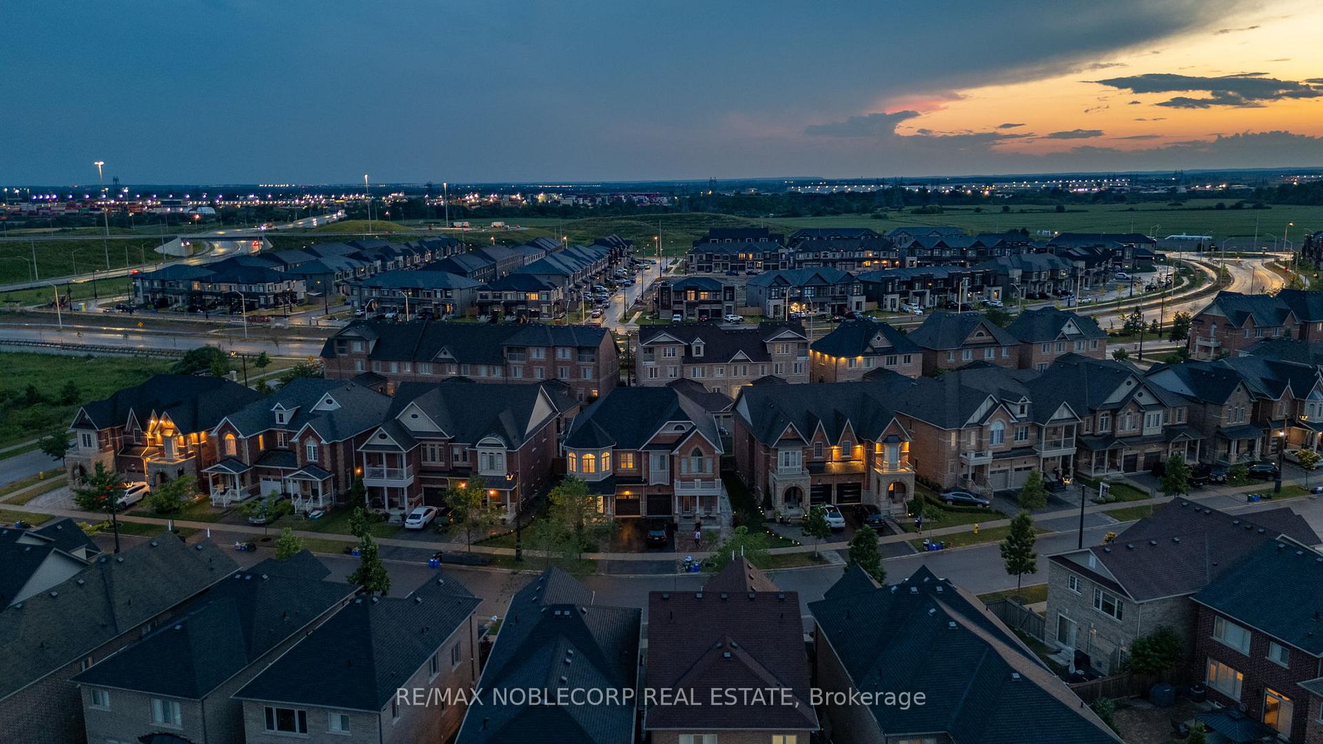 Photo 44 of 22 Killington Avenue, Vaughan, Kleinburg — HOMEH