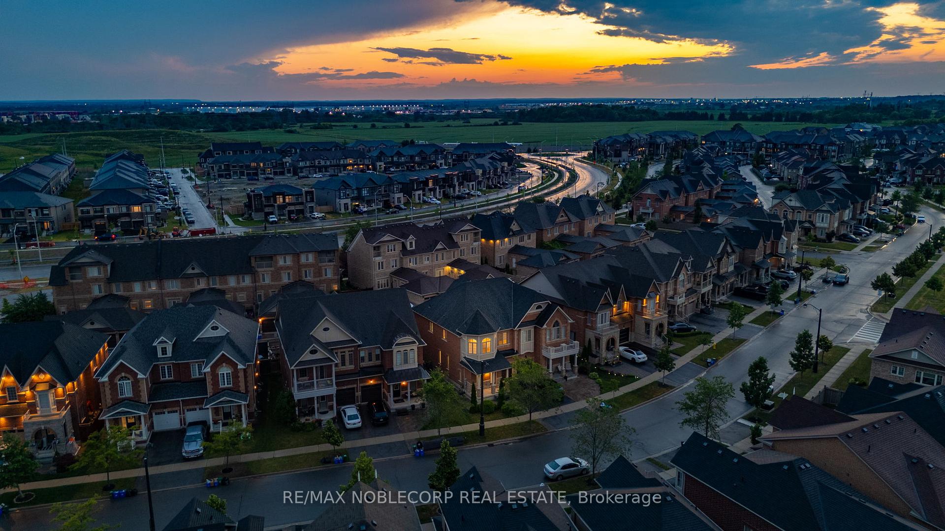 Photo 42 of 22 Killington Avenue, Vaughan, Kleinburg — HOMEH