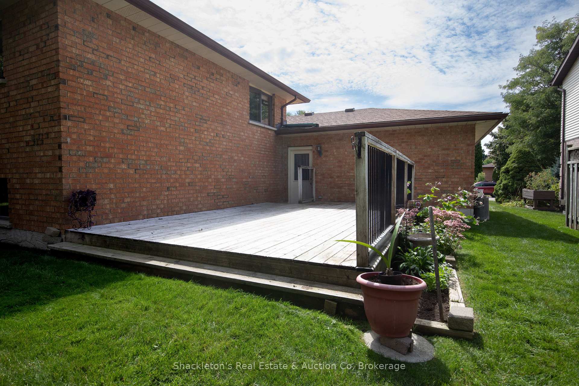 Photo 13 of 40 Makins Street, Stratford — HOMEH
