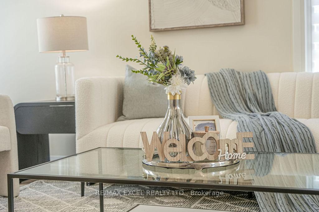 Photo 6 of 33 Albert Firman Lane, Markham, Cachet — HOMEH