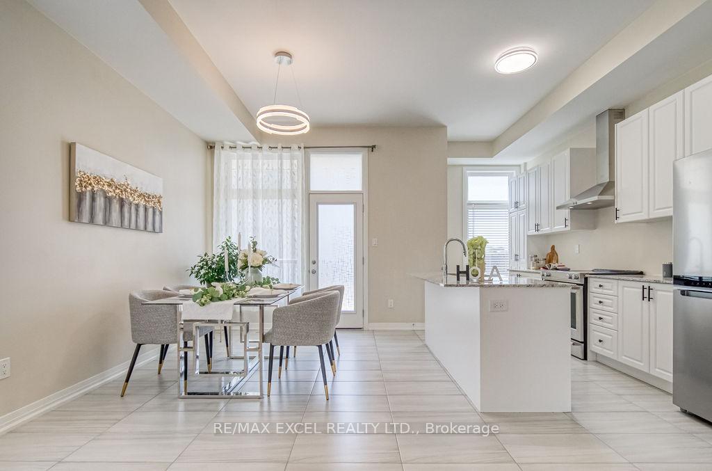 Photo 7 of 33 Albert Firman Lane, Markham, Cachet — HOMEH