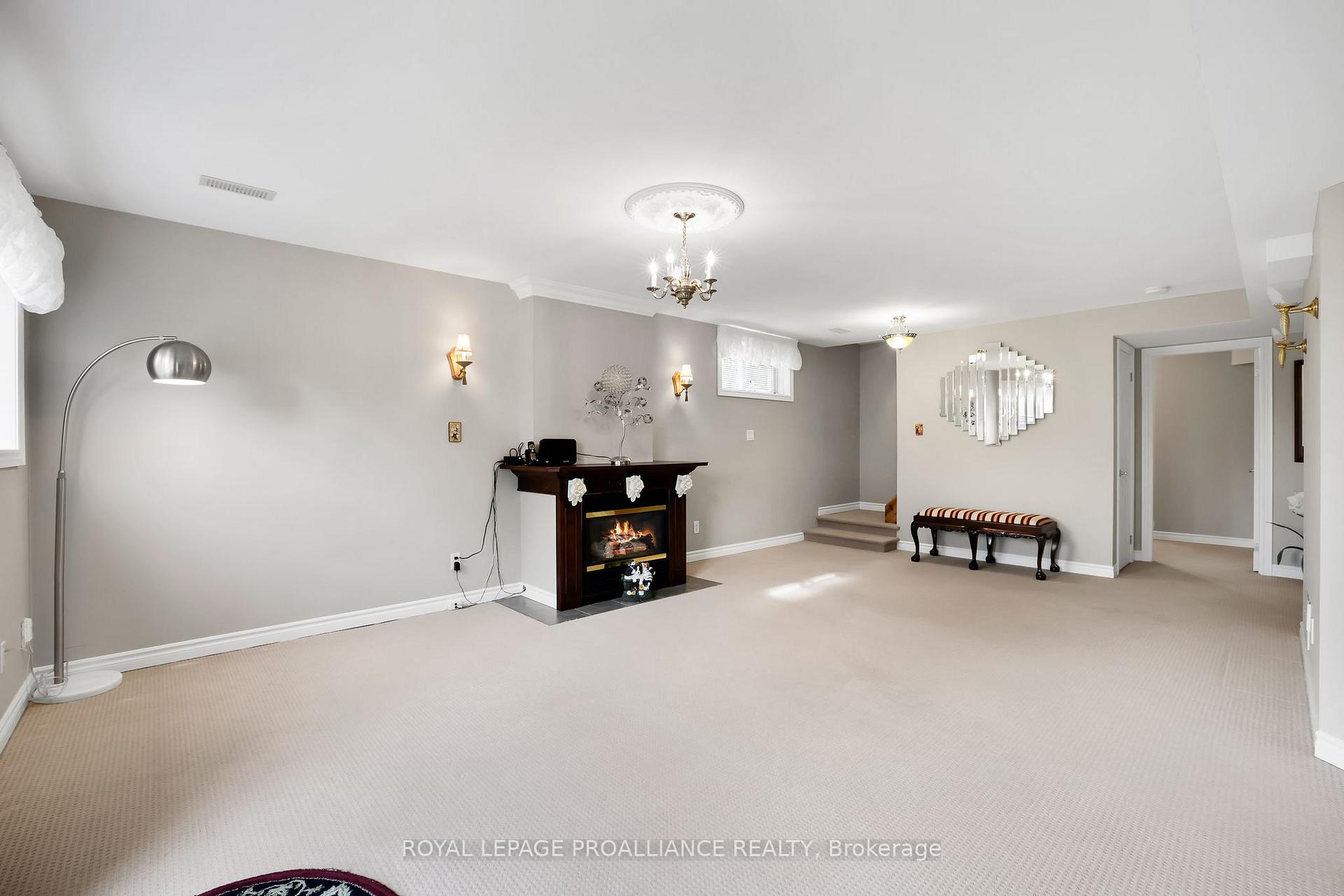 Photo 20 of 746 Munson Crescent, Cobourg — HOMEH