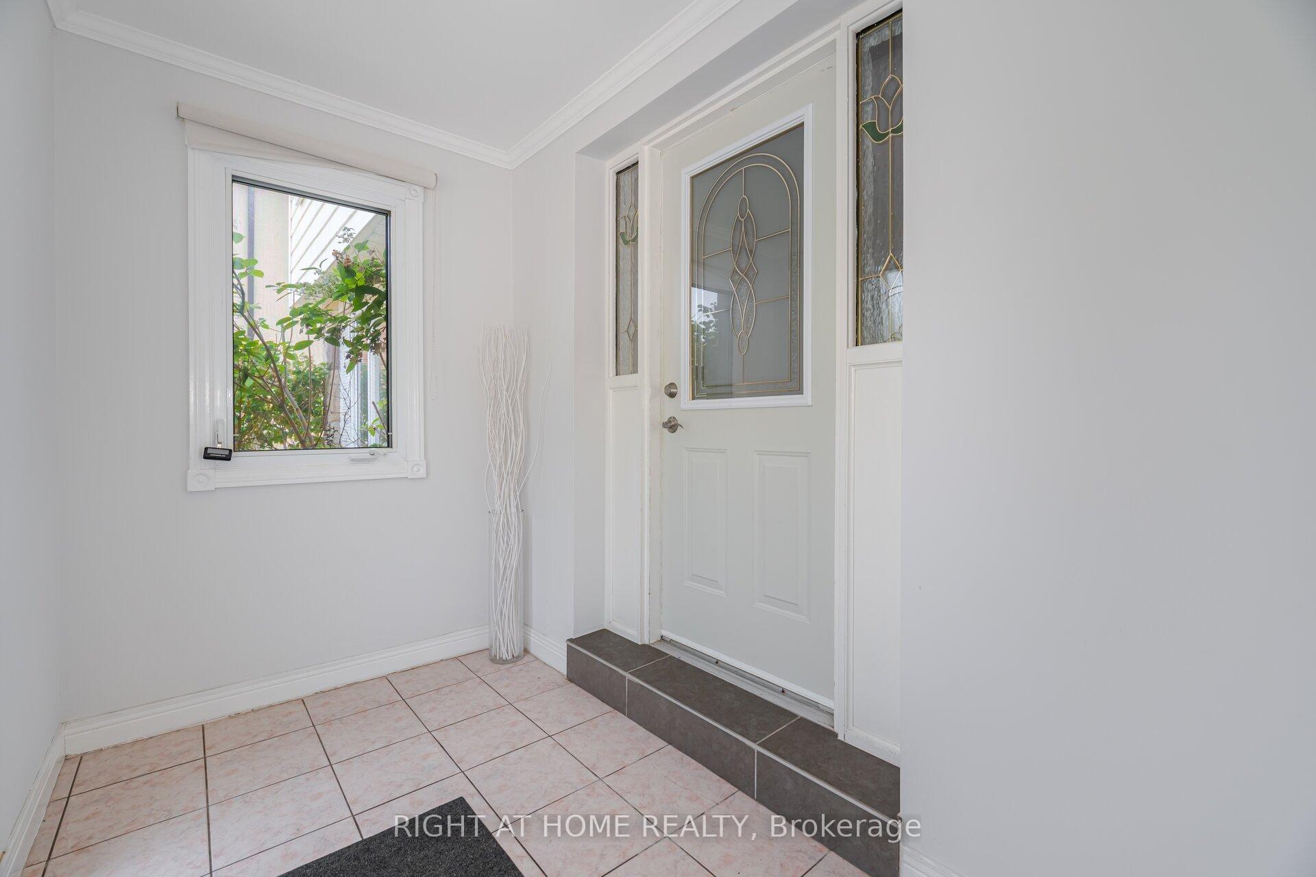 Photo 36 of 125 Woodward Avenue, Markham, Grandview — HOMEH