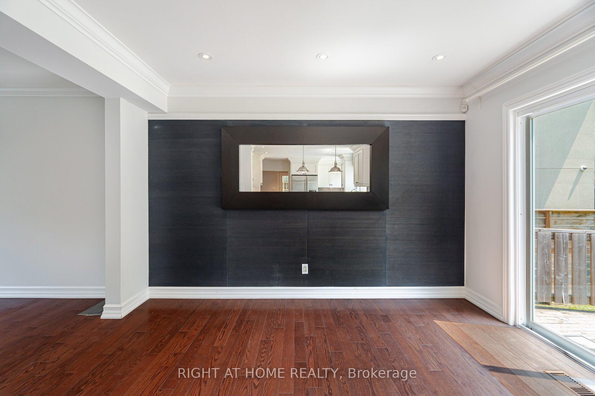 Photo 12 of 125 Woodward Avenue, Markham, Grandview — HOMEH