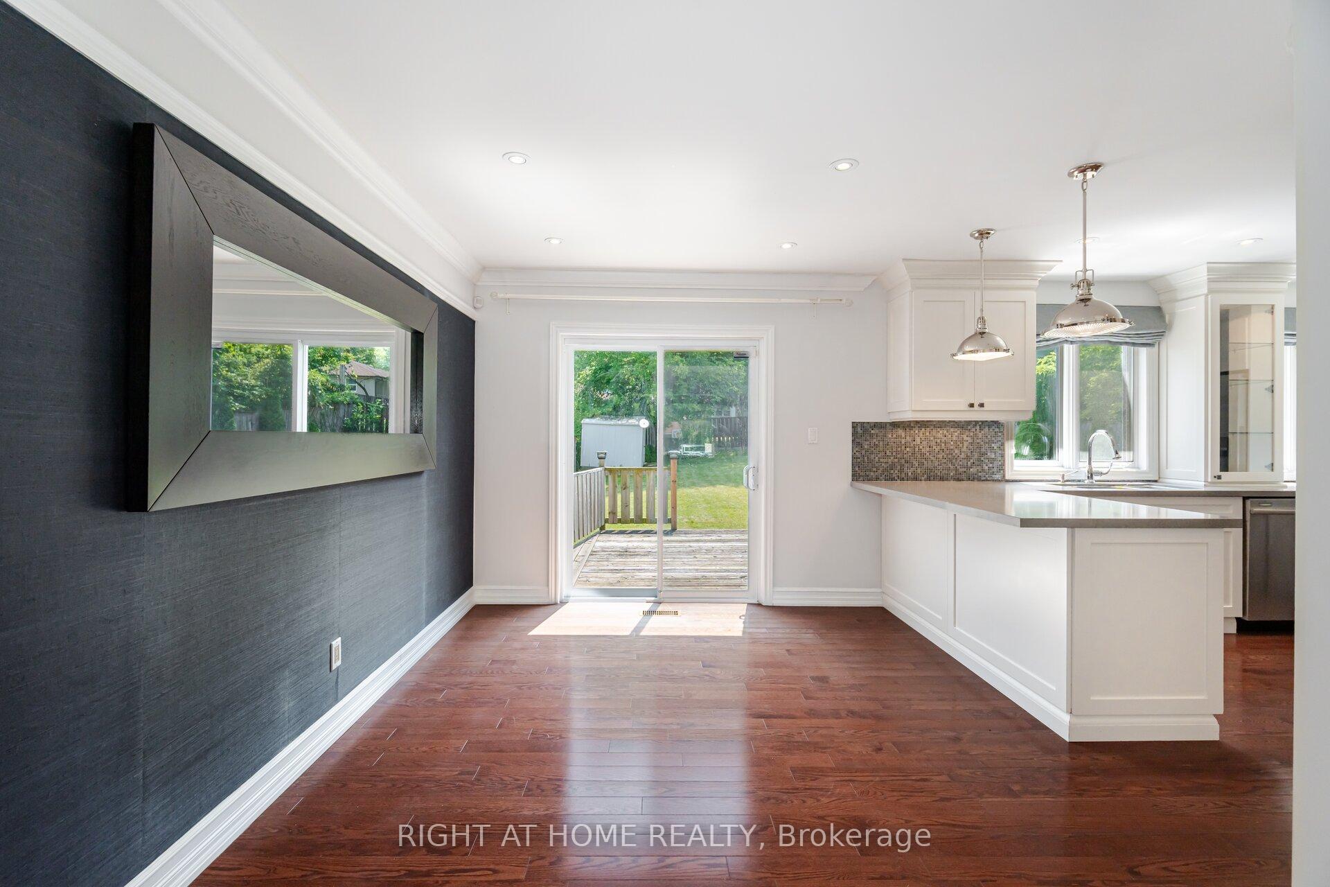 Photo 15 of 125 Woodward Avenue, Markham, Grandview — HOMEH