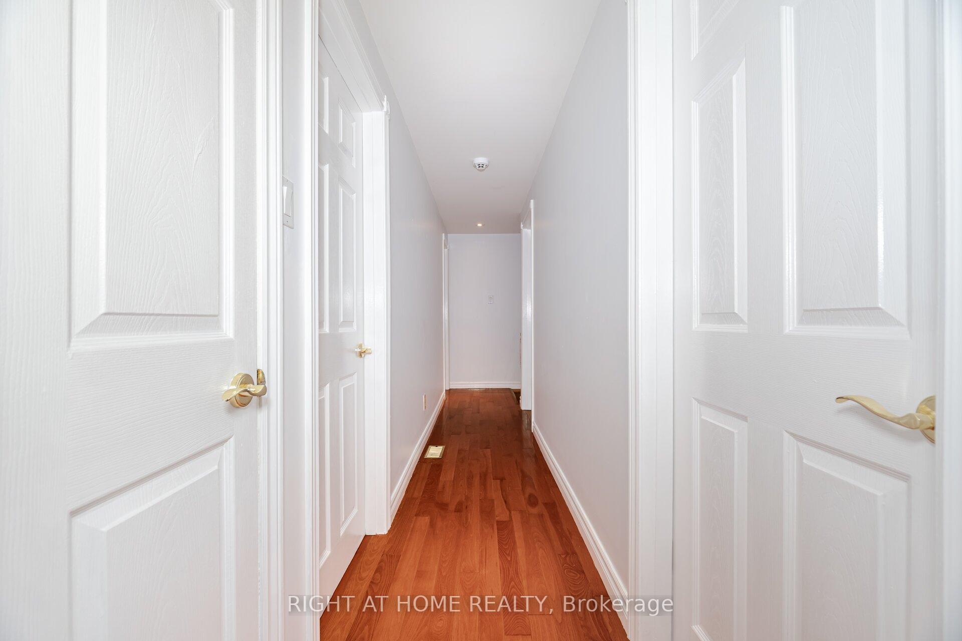 Photo 22 of 125 Woodward Avenue, Markham, Grandview — HOMEH
