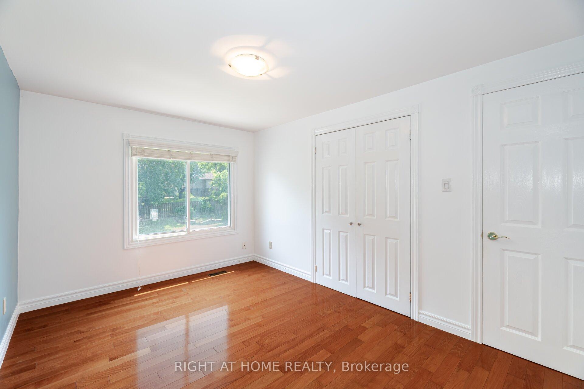 Photo 23 of 125 Woodward Avenue, Markham, Grandview — HOMEH