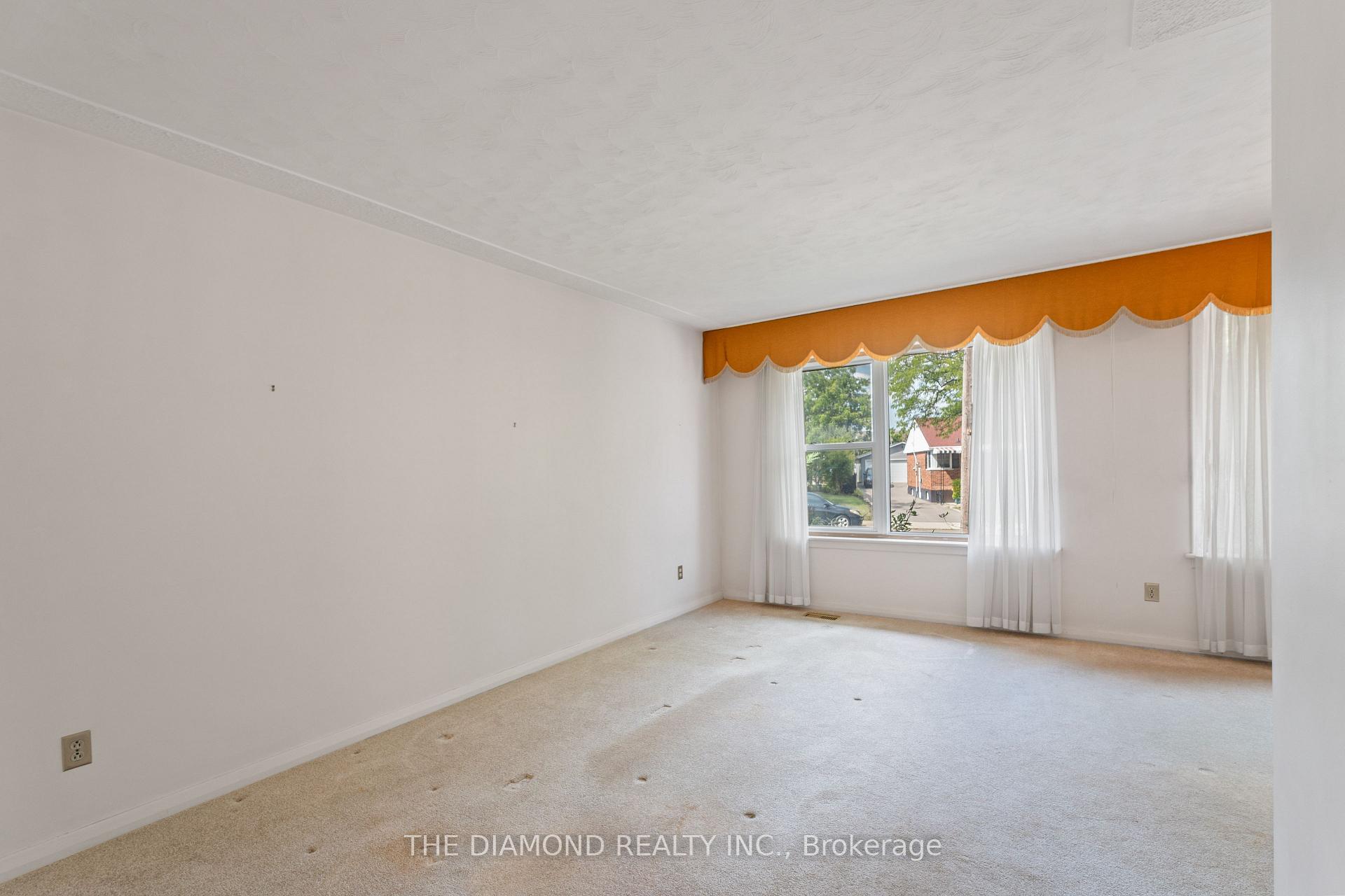 Photo 40 of 95 Winchester Boulevard, Hamilton, Hampton Heights — HOMEH