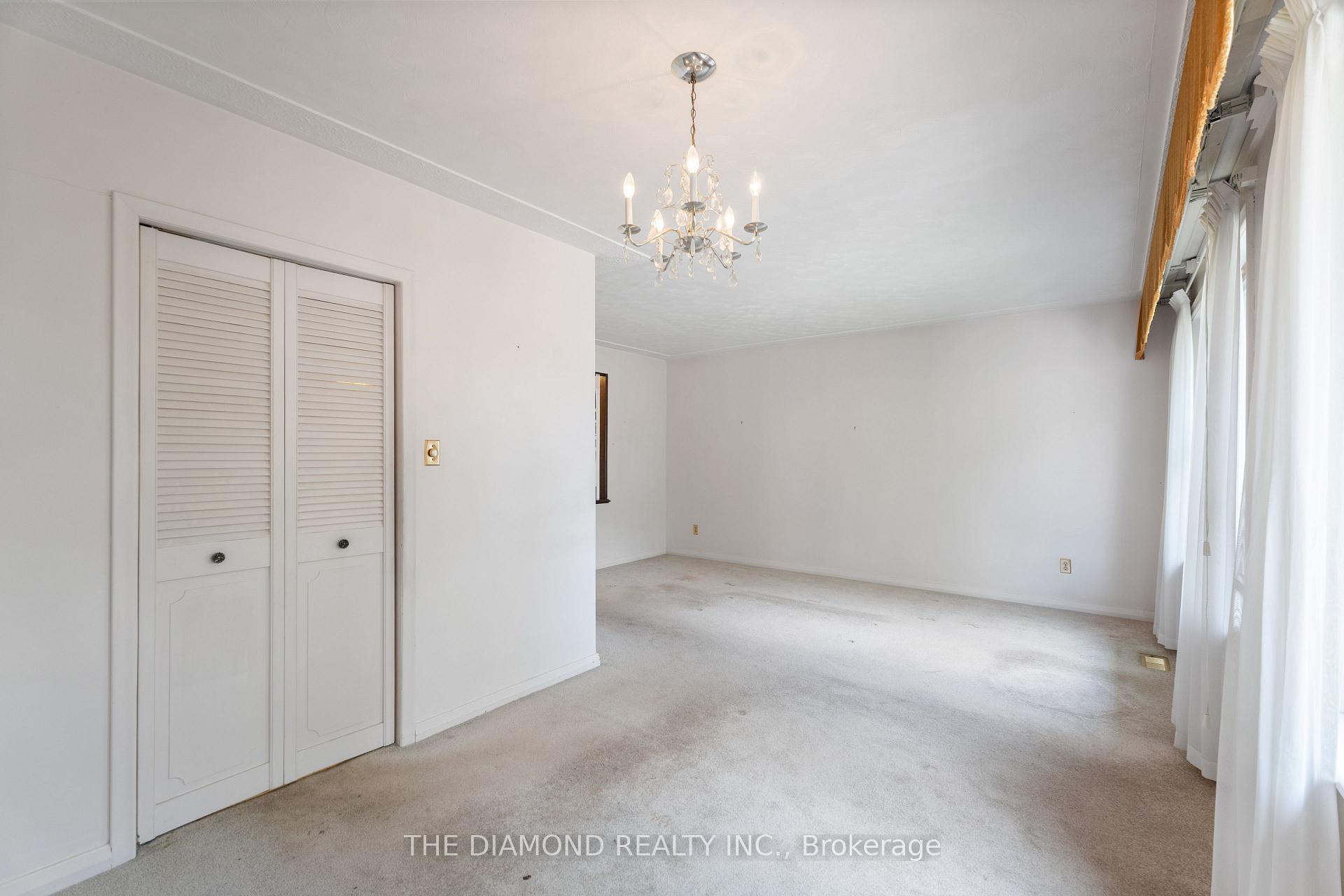 Photo 13 of 95 Winchester Boulevard, Hamilton, Hampton Heights — HOMEH