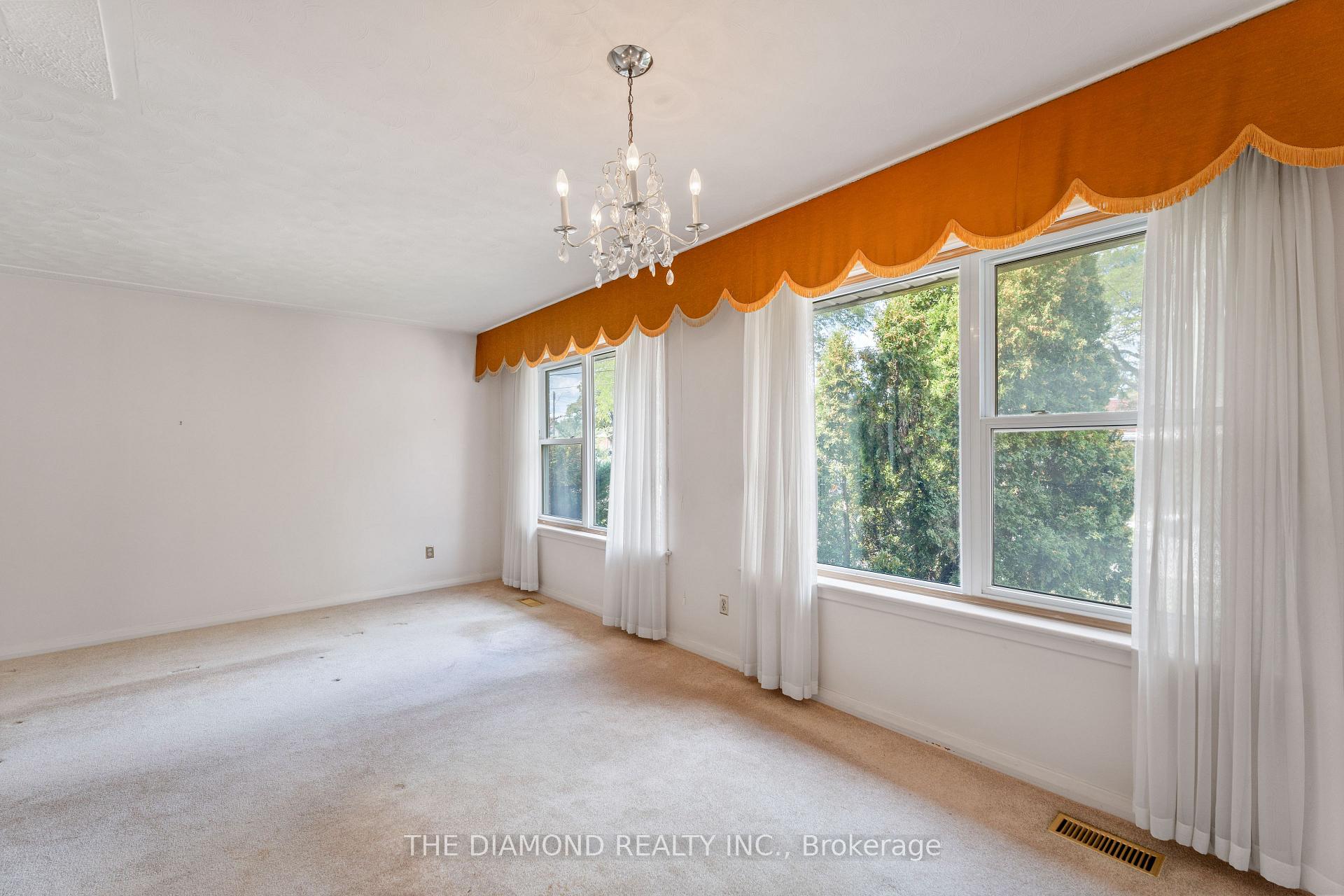 Photo 30 of 95 Winchester Boulevard, Hamilton, Hampton Heights — HOMEH