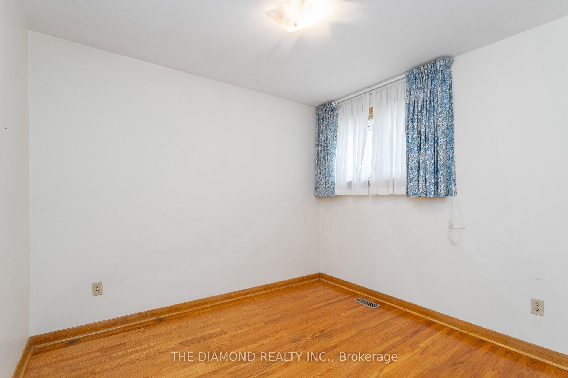 Photo 38 of 95 Winchester Boulevard, Hamilton, Hampton Heights — HOMEH