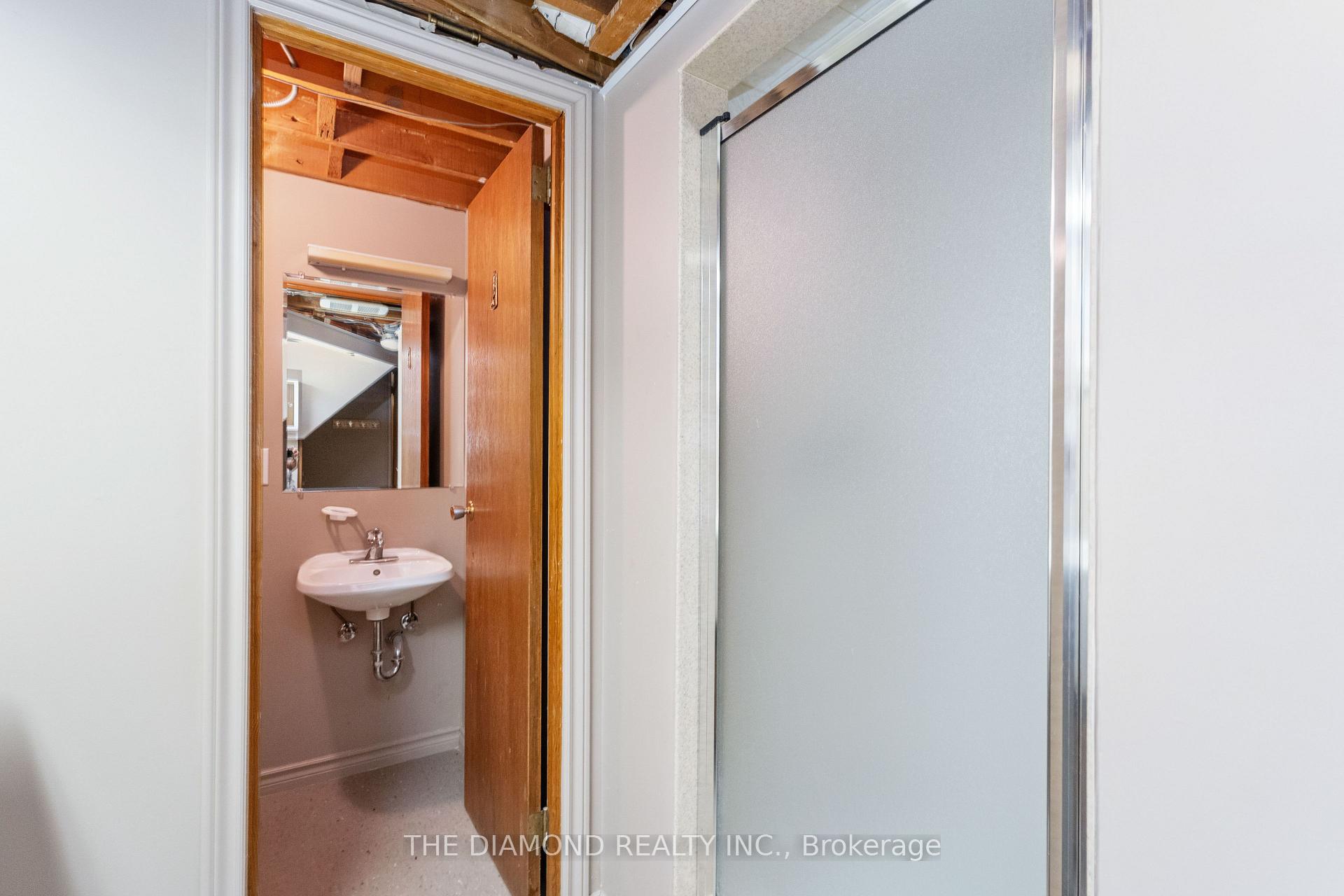 Photo 6 of 95 Winchester Boulevard, Hamilton, Hampton Heights — HOMEH