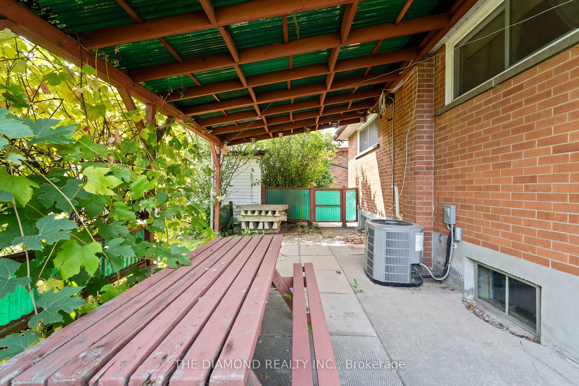 Photo 50 of 95 Winchester Boulevard, Hamilton, Hampton Heights — HOMEH