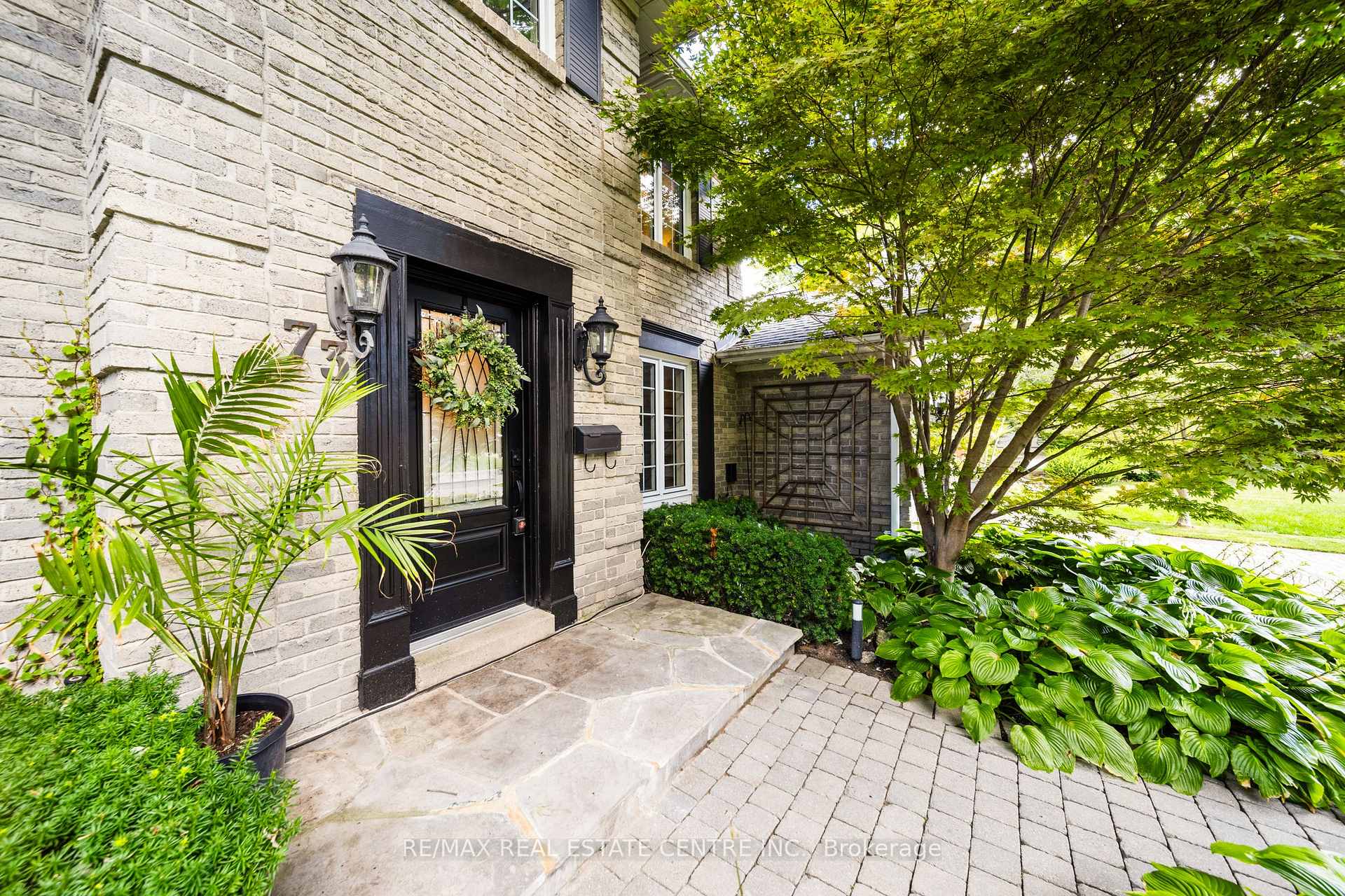 Photo 3 of 73 Terrence Park Drive, Hamilton, Ancaster — HOMEH