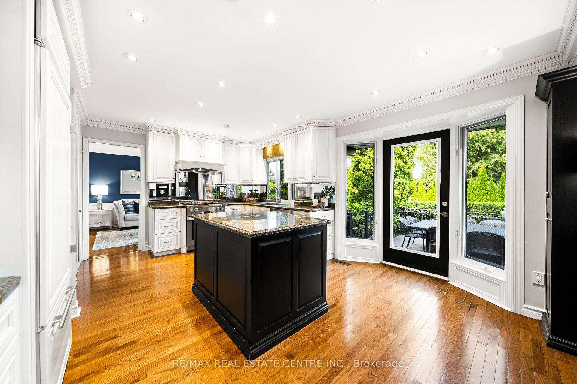 Photo 8 of 73 Terrence Park Drive, Hamilton, Ancaster — HOMEH
