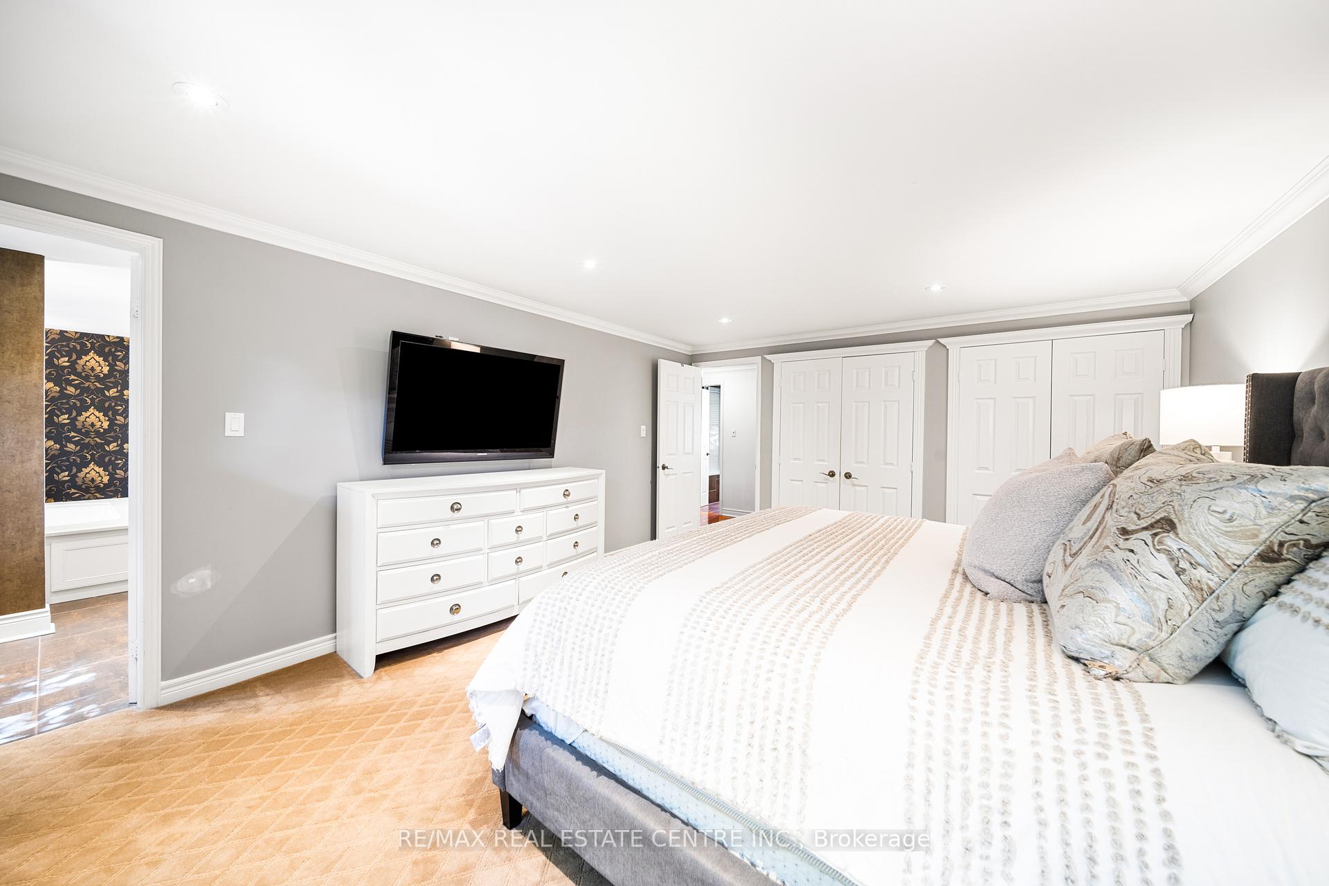 Photo 11 of 73 Terrence Park Drive, Hamilton, Ancaster — HOMEH