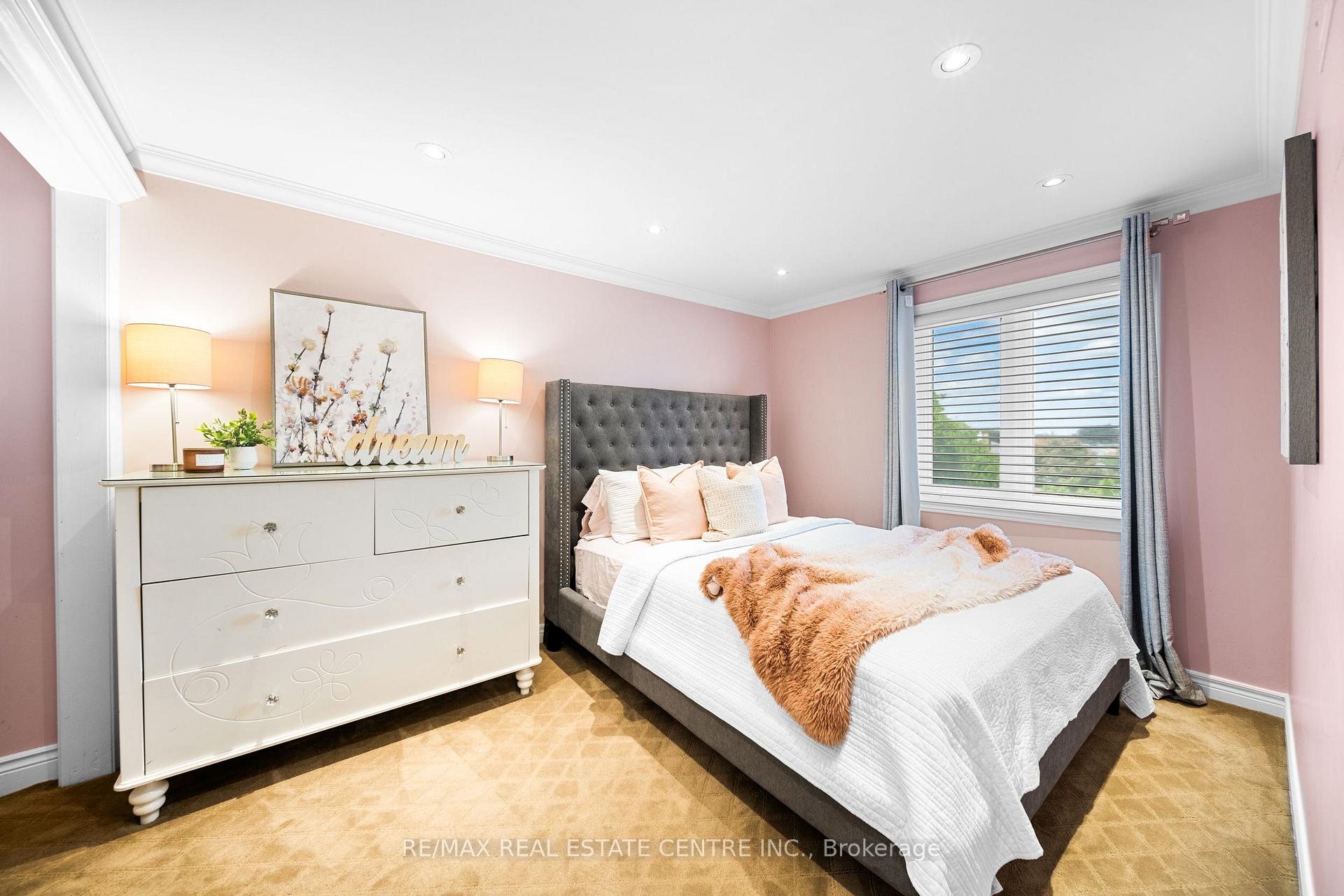 Photo 31 of 73 Terrence Park Drive, Hamilton, Ancaster — HOMEH