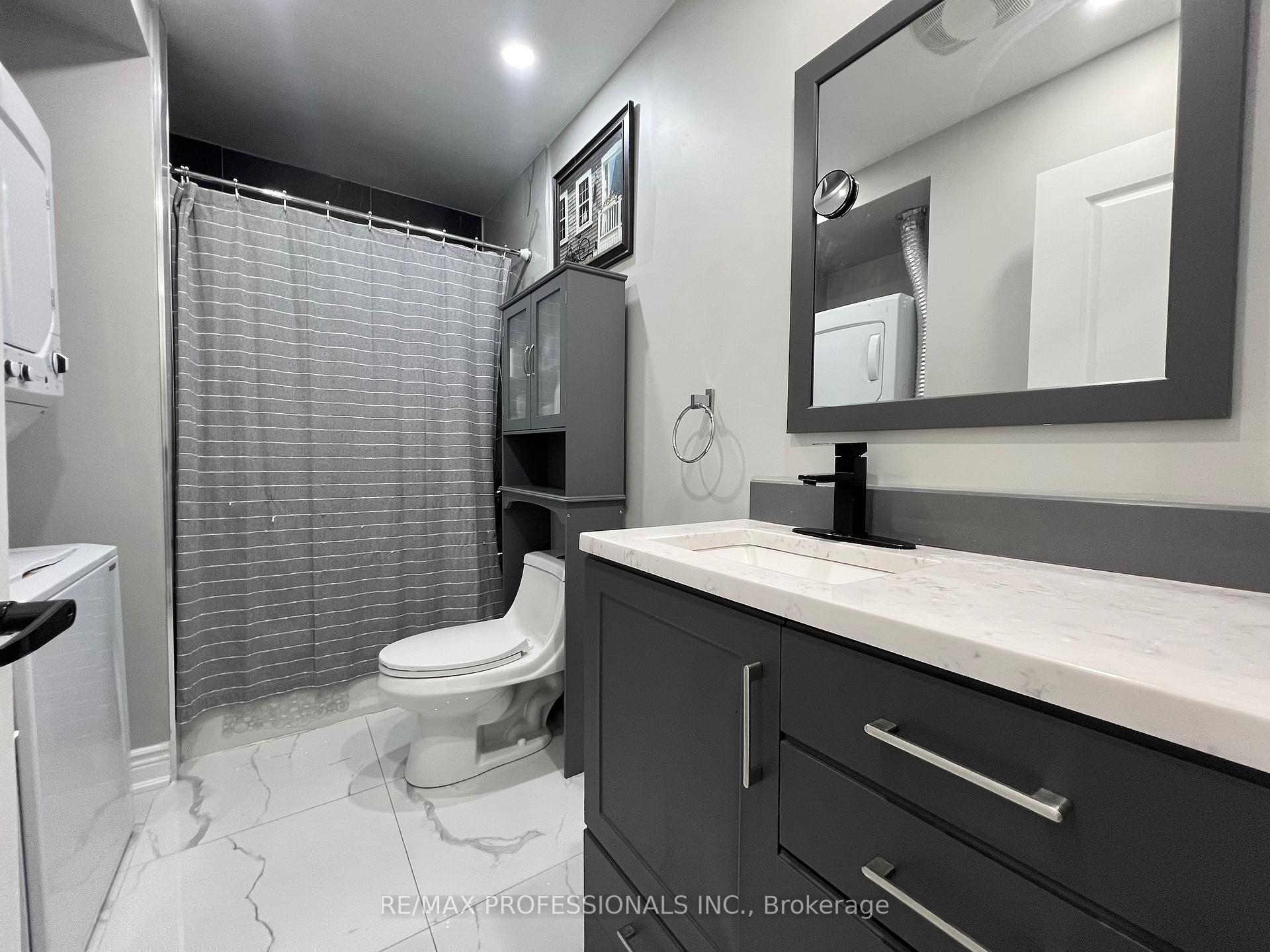 Photo 10 of 27 Riverdale Drive, Hamilton, Riverdale — HOMEH