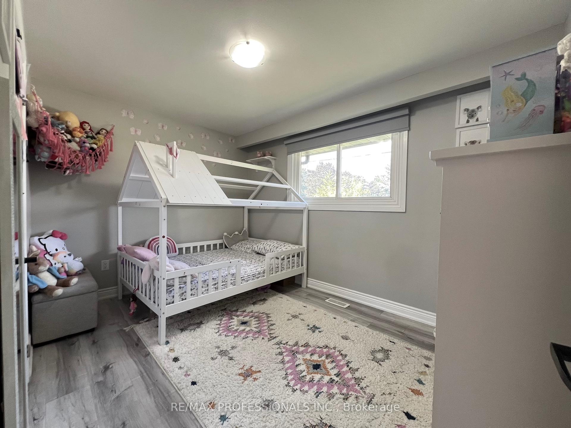 Photo 35 of 27 Riverdale Drive, Hamilton, Riverdale — HOMEH