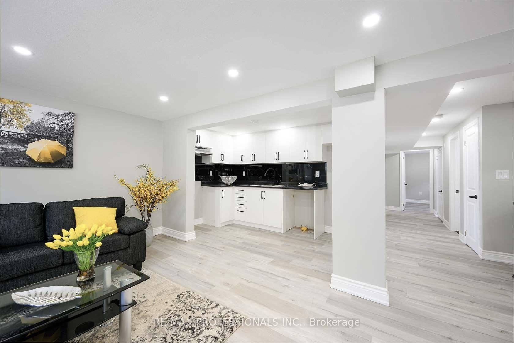 Photo 34 of 27 Riverdale Drive, Hamilton, Riverdale — HOMEH
