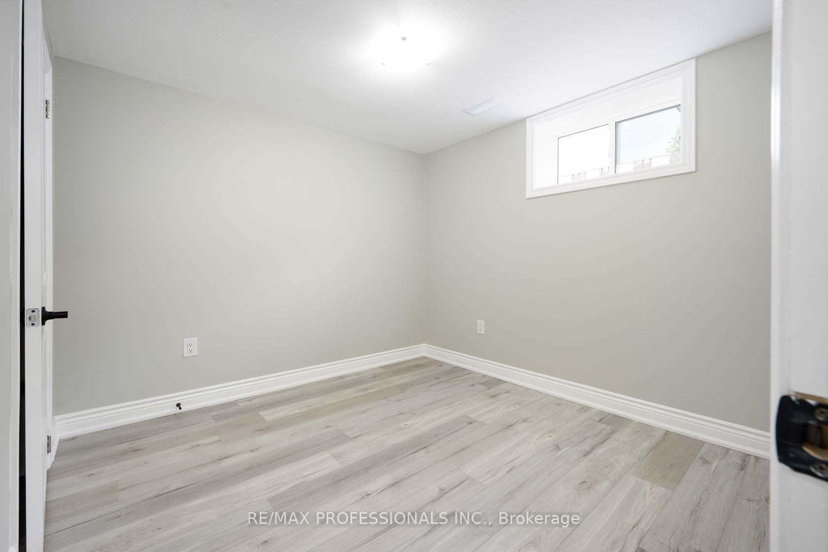 Photo 30 of 27 Riverdale Drive, Hamilton, Riverdale — HOMEH