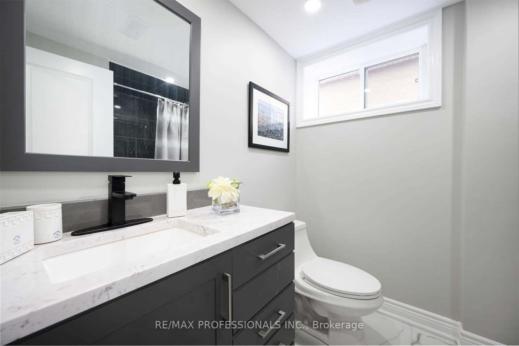 Photo 6 of 27 Riverdale Drive, Hamilton, Riverdale — HOMEH