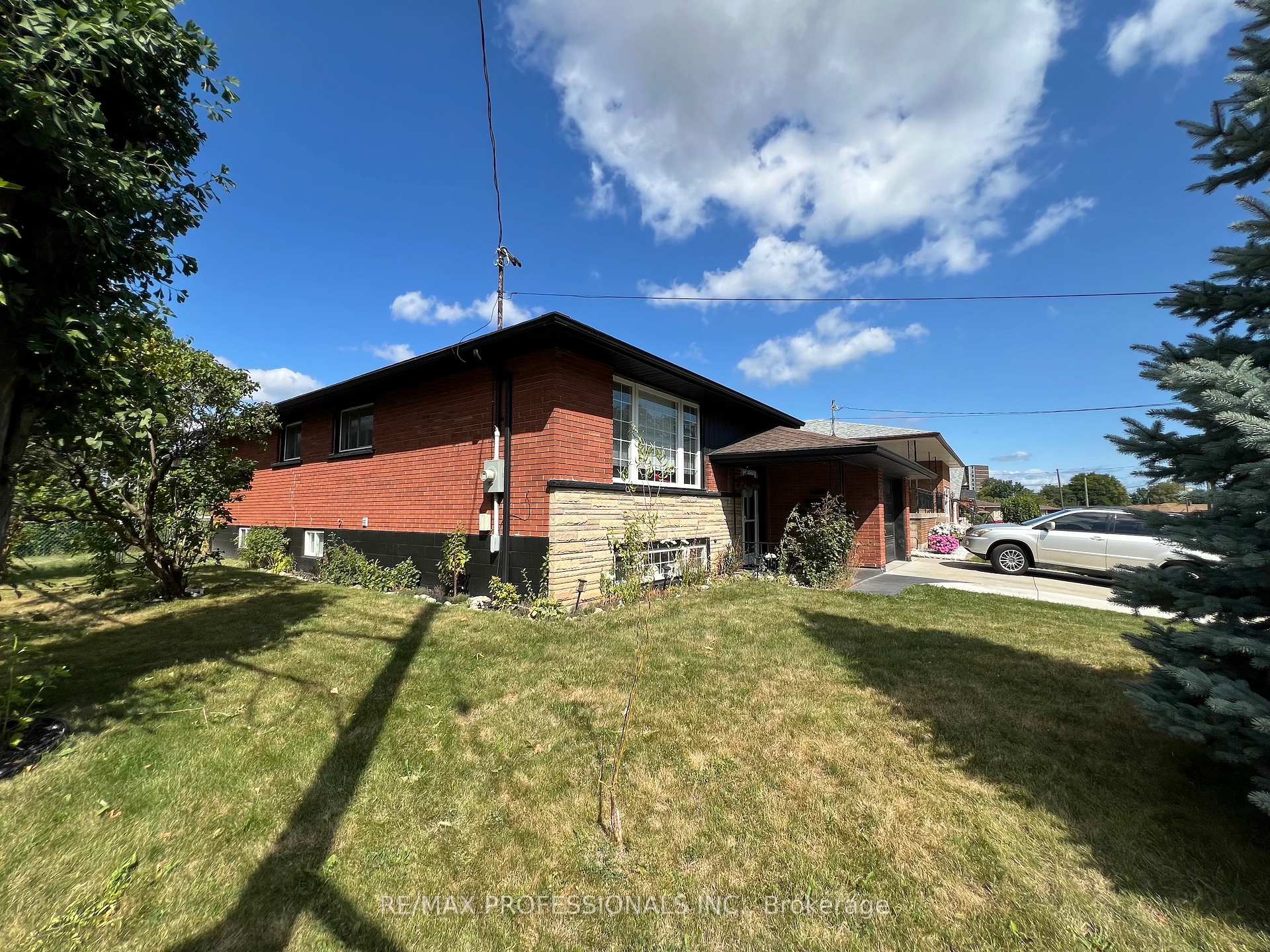 Photo 28 of 27 Riverdale Drive, Hamilton, Riverdale — HOMEH
