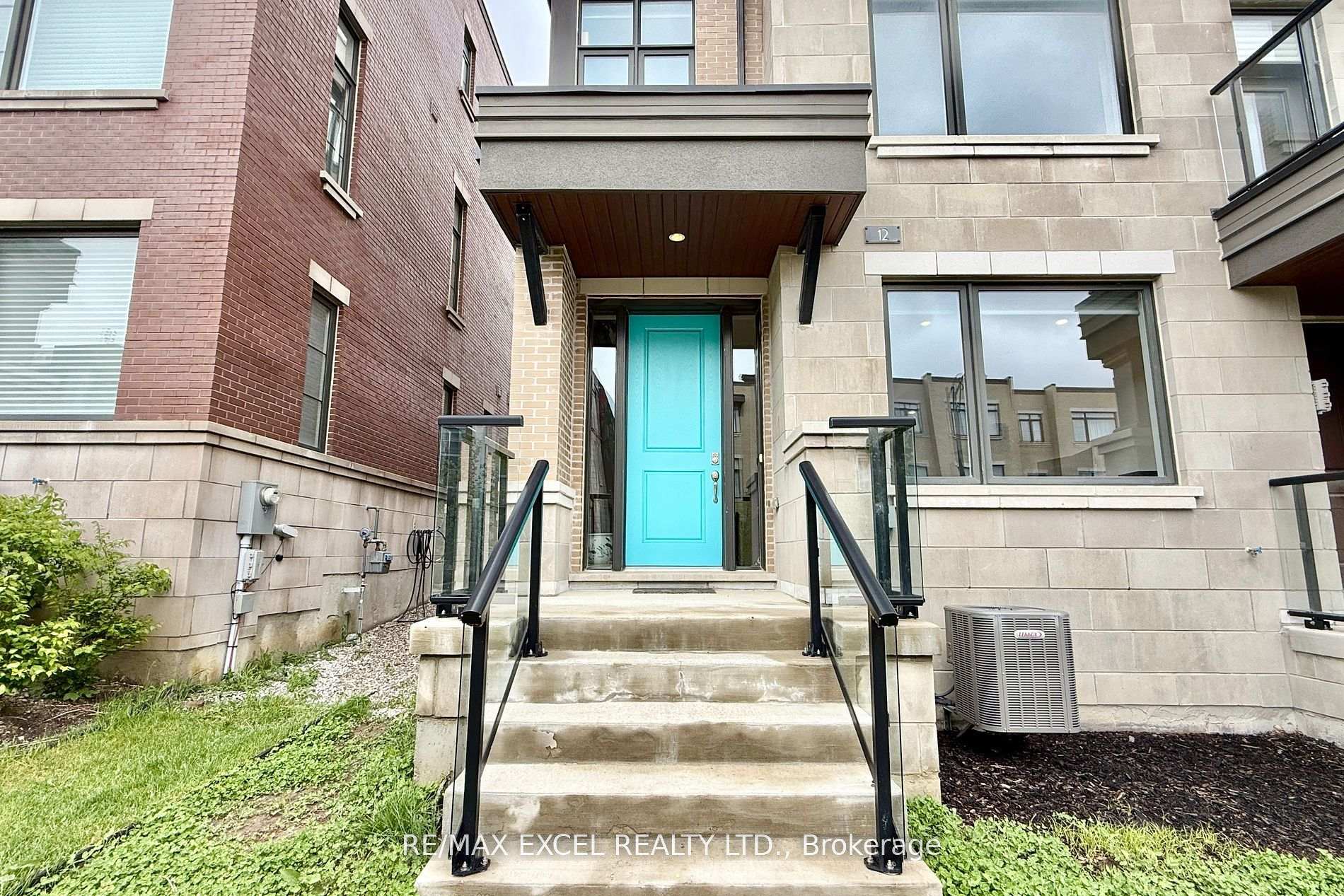 Photo 26 of 12 Aylin Crescent, Vaughan, Patterson — HOMEH