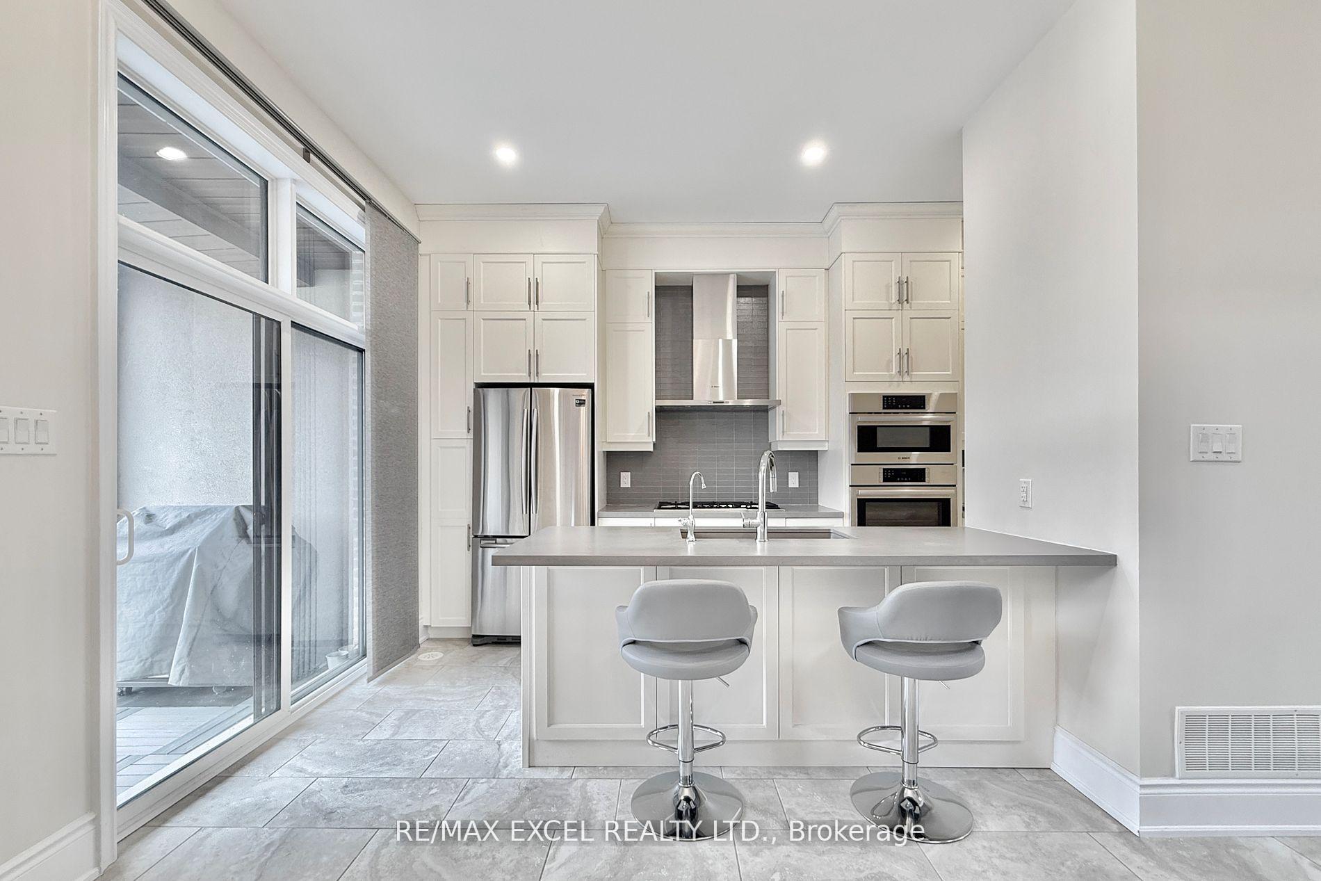 Photo 22 of 12 Aylin Crescent, Vaughan, Patterson — HOMEH