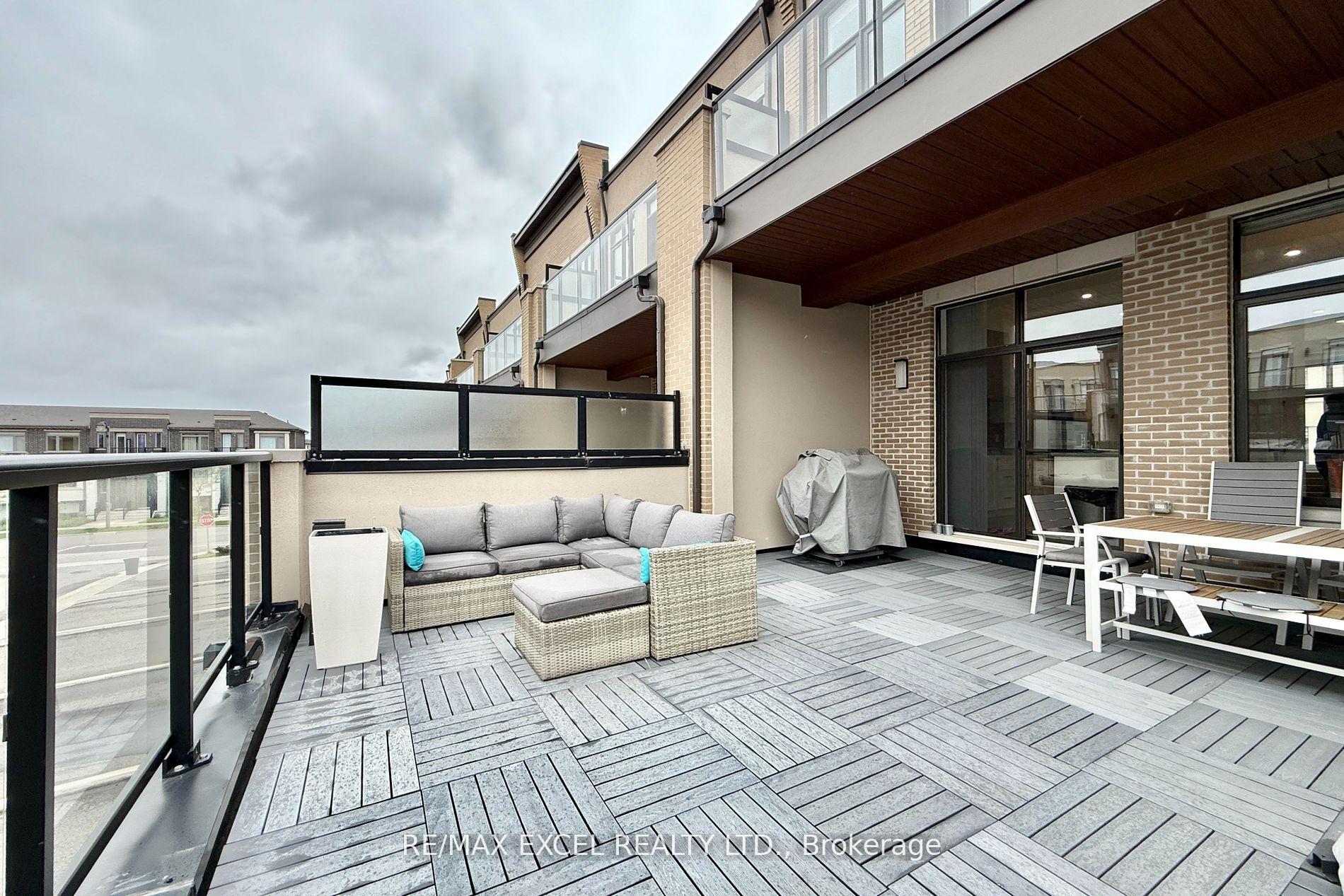 Photo 11 of 12 Aylin Crescent, Vaughan, Patterson — HOMEH