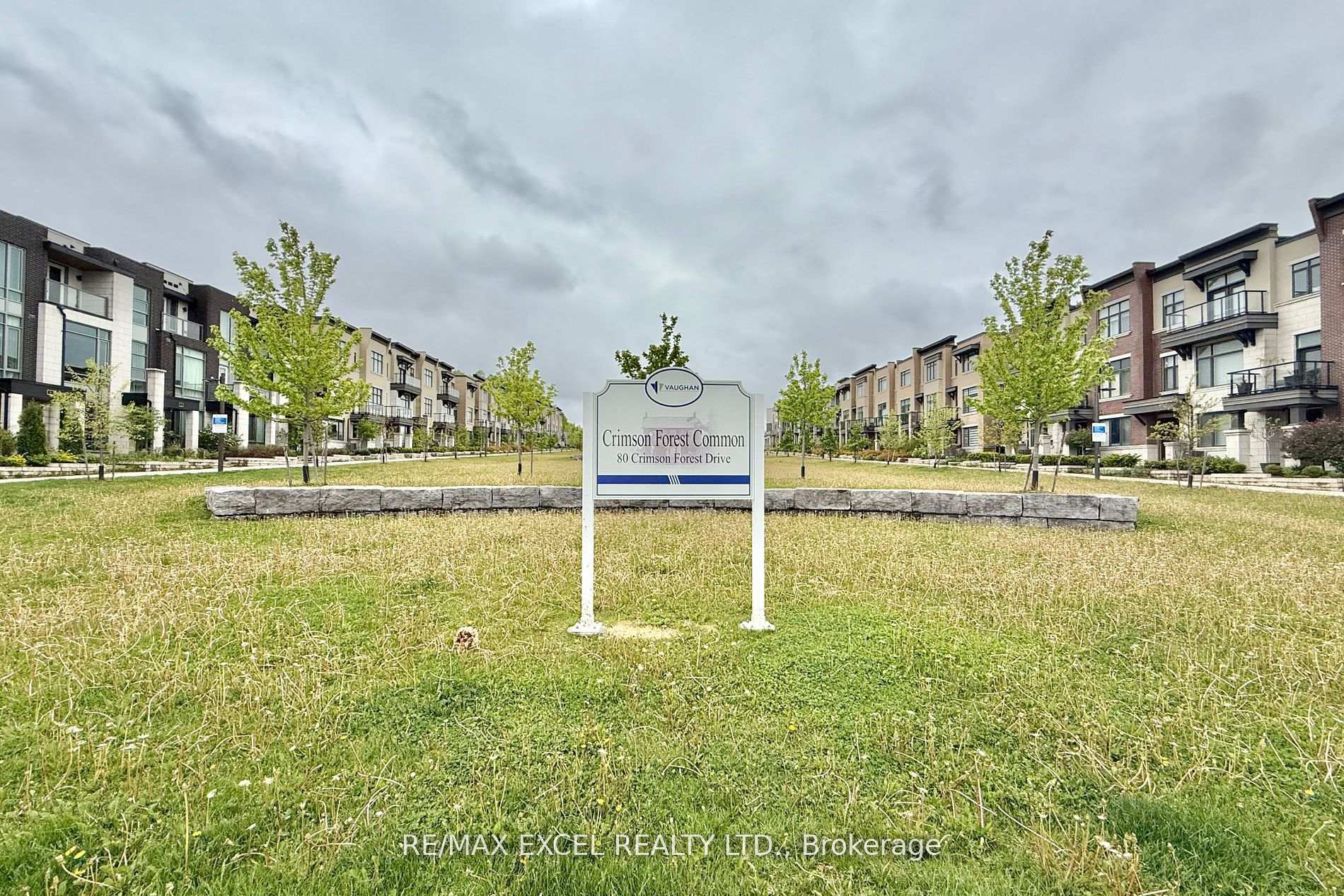 Photo 40 of 12 Aylin Crescent, Vaughan, Patterson — HOMEH