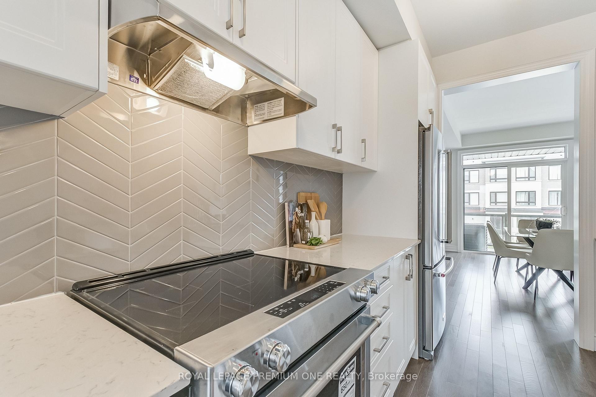 Photo 37 of 137 Tennant Circle E, Vaughan, Vellore Village — HOMEH