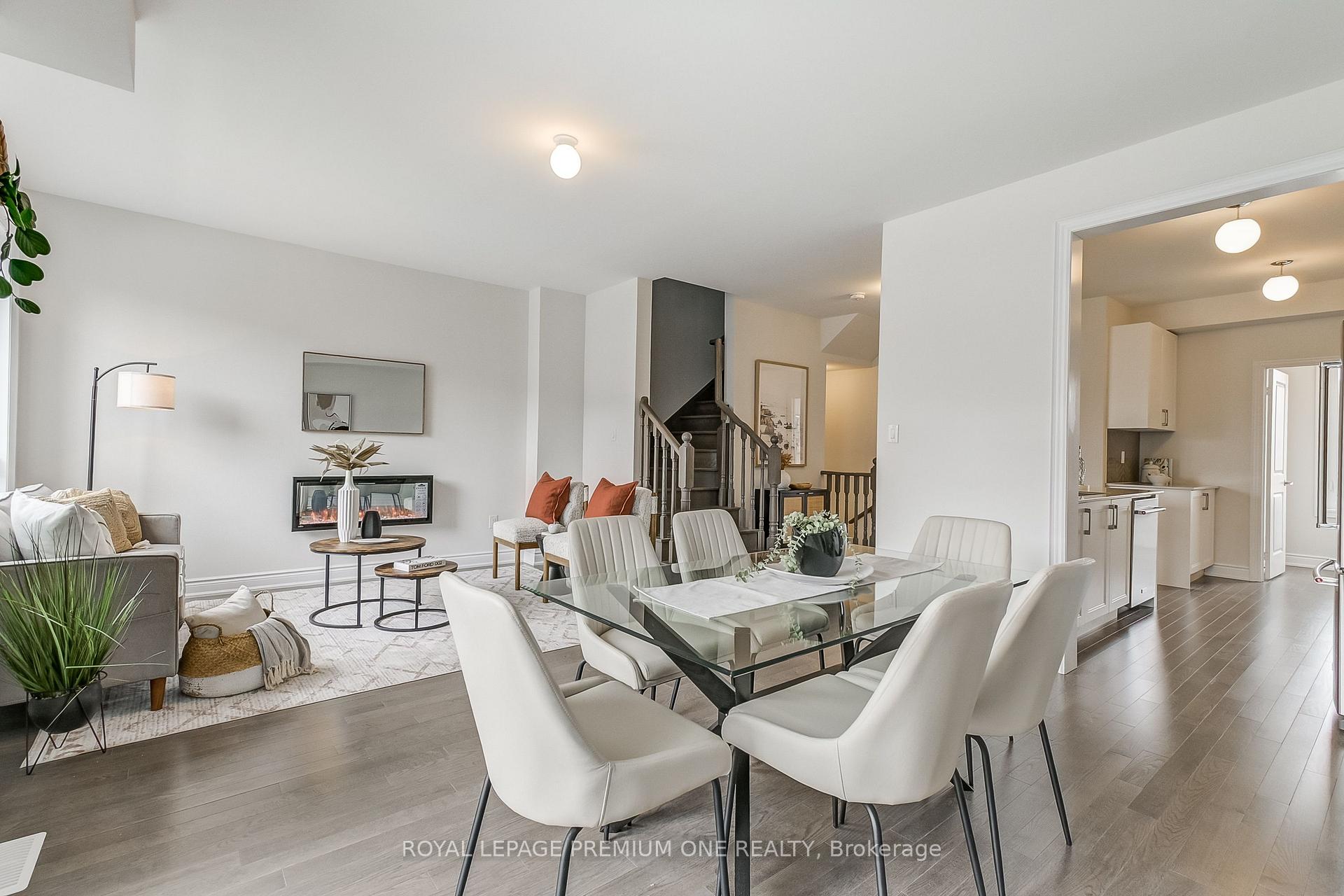 Photo 39 of 137 Tennant Circle E, Vaughan, Vellore Village — HOMEH