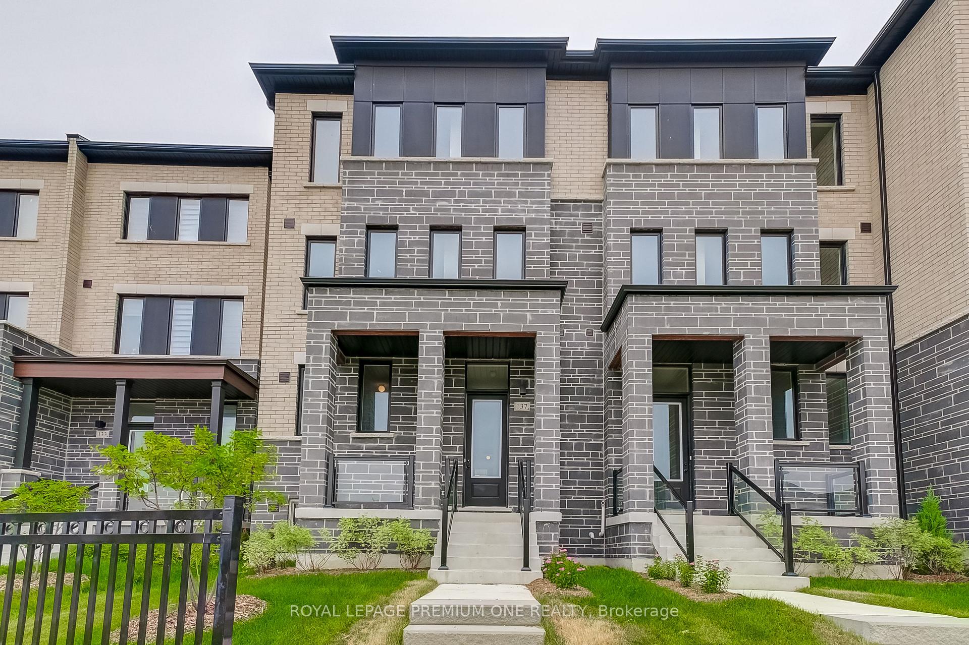 Photo 34 of 137 Tennant Circle E, Vaughan, Vellore Village — HOMEH