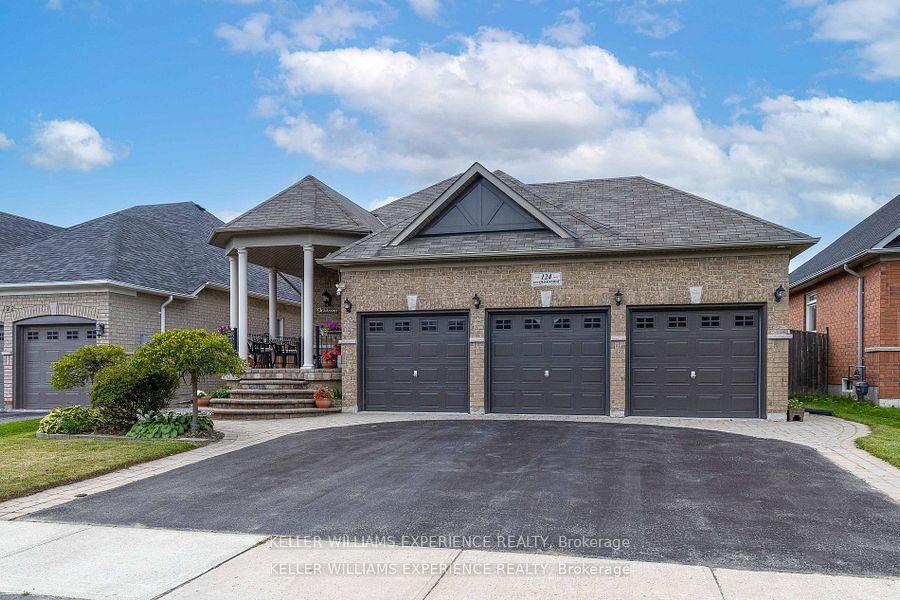 Photo 1 of 124 The Queensway, Barrie, Innis-Shore — HOMEH
