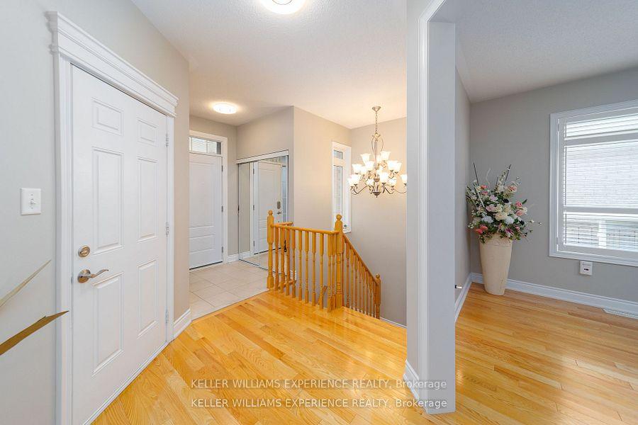 Photo 20 of 124 The Queensway, Barrie, Innis-Shore — HOMEH