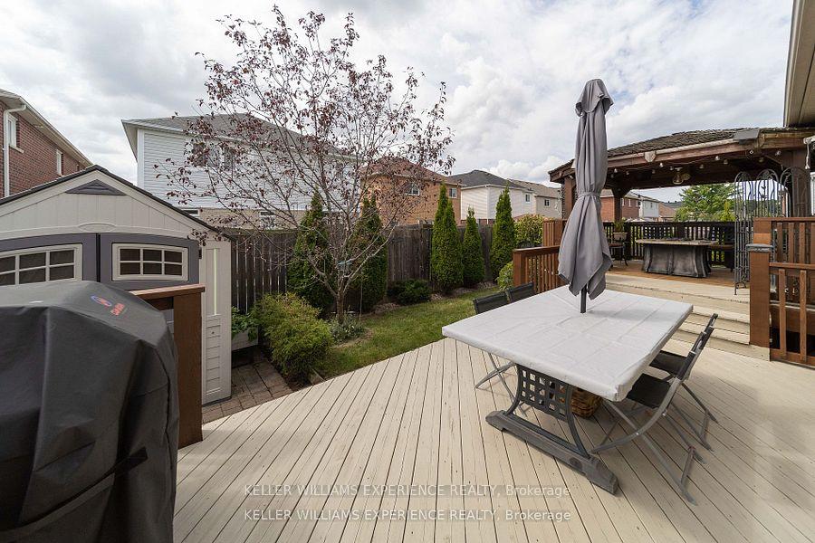 Photo 34 of 124 The Queensway, Barrie, Innis-Shore — HOMEH