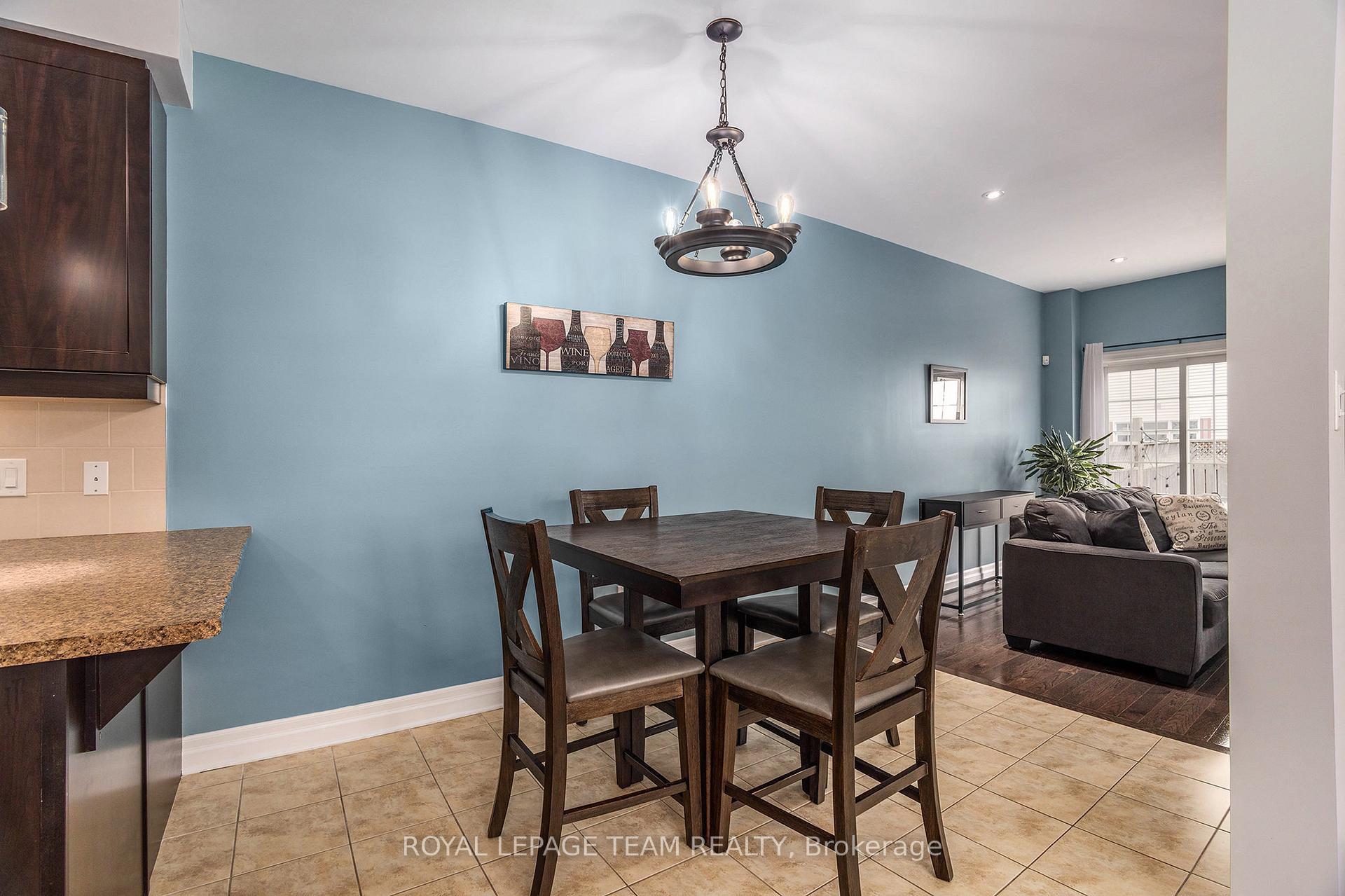 Photo 9 of 115 Laramie Crescent, Ottawa, Barrhaven - Stonebridge — HOMEH