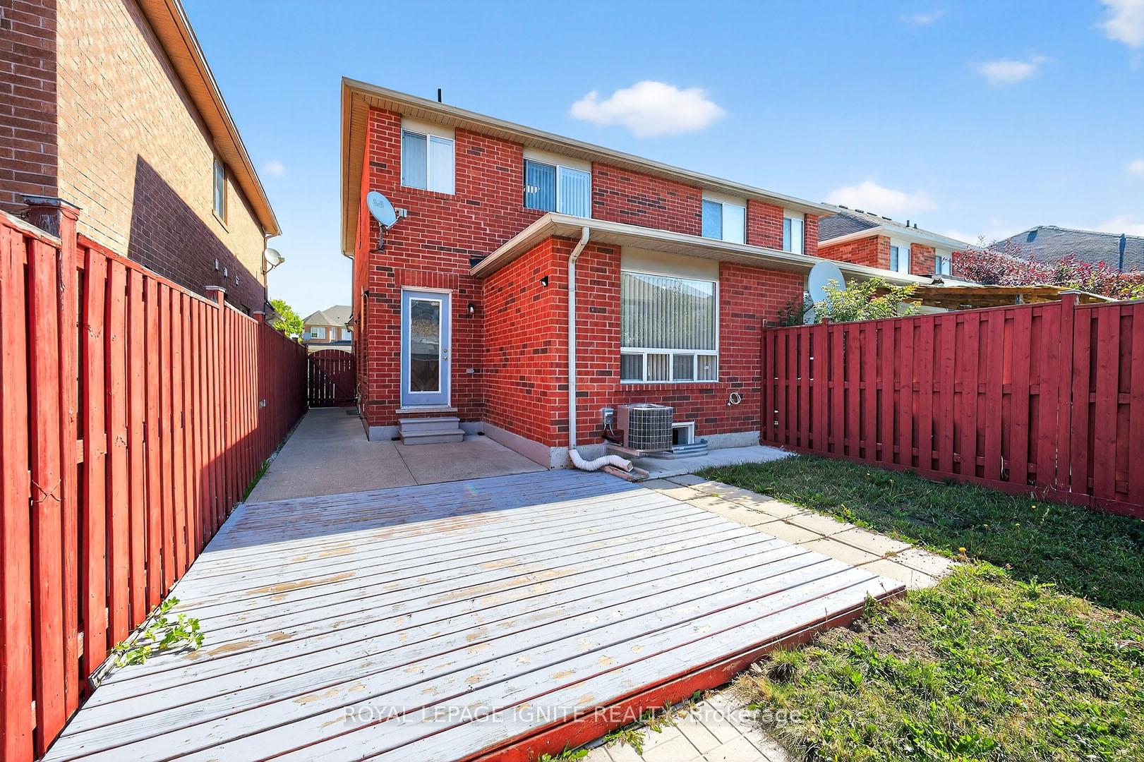 Photo 32 of 74 Dwyer Drive, Brampton, Gore Industrial North — HOMEH