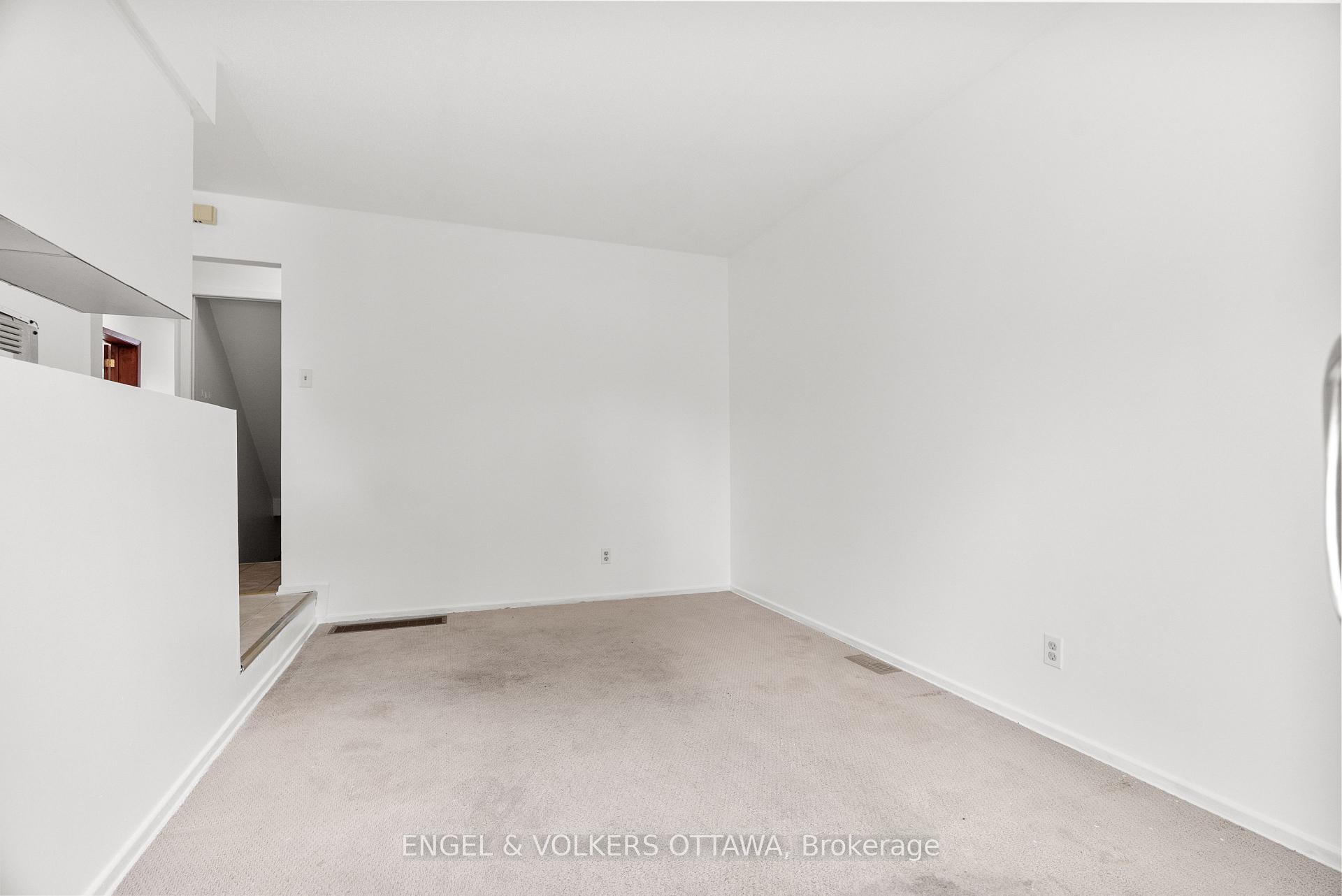 Photo 9 of 3505 Southgate Road, Ottawa, South Keys — HOMEH