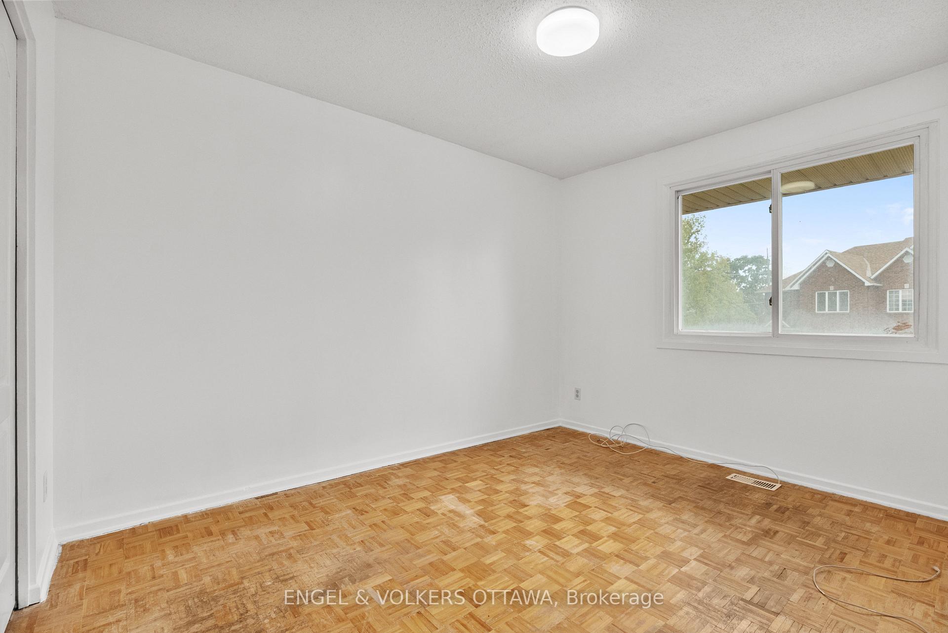 Photo 24 of 3505 Southgate Road, Ottawa, South Keys — HOMEH
