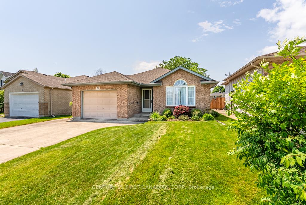 Photo 7 of 22 Tanner Drive, Pelham, Fonthill — HOMEH