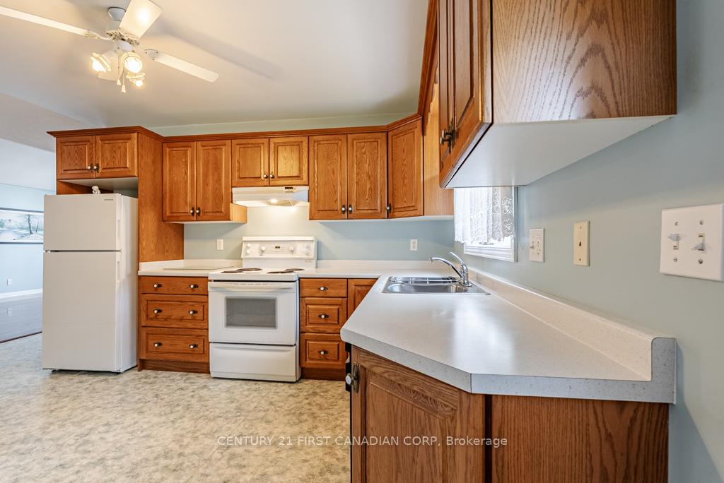 Photo 31 of 22 Tanner Drive, Pelham, Fonthill — HOMEH