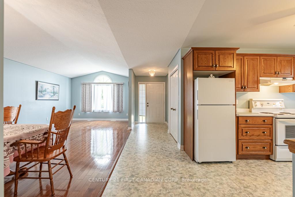 Photo 37 of 22 Tanner Drive, Pelham, Fonthill — HOMEH