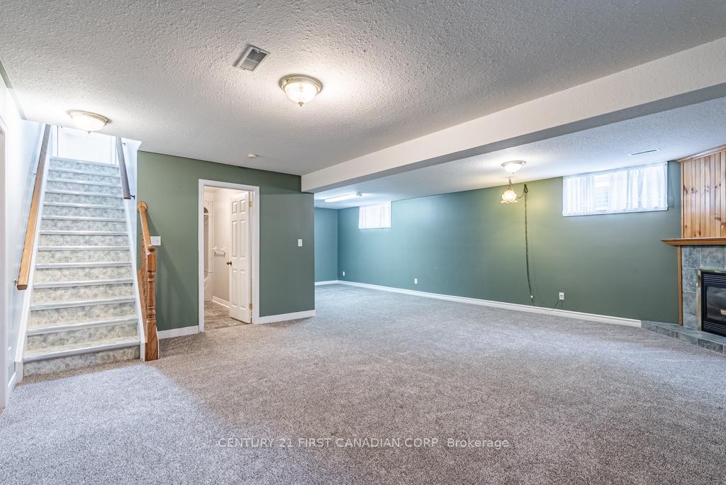 Photo 38 of 22 Tanner Drive, Pelham, Fonthill — HOMEH