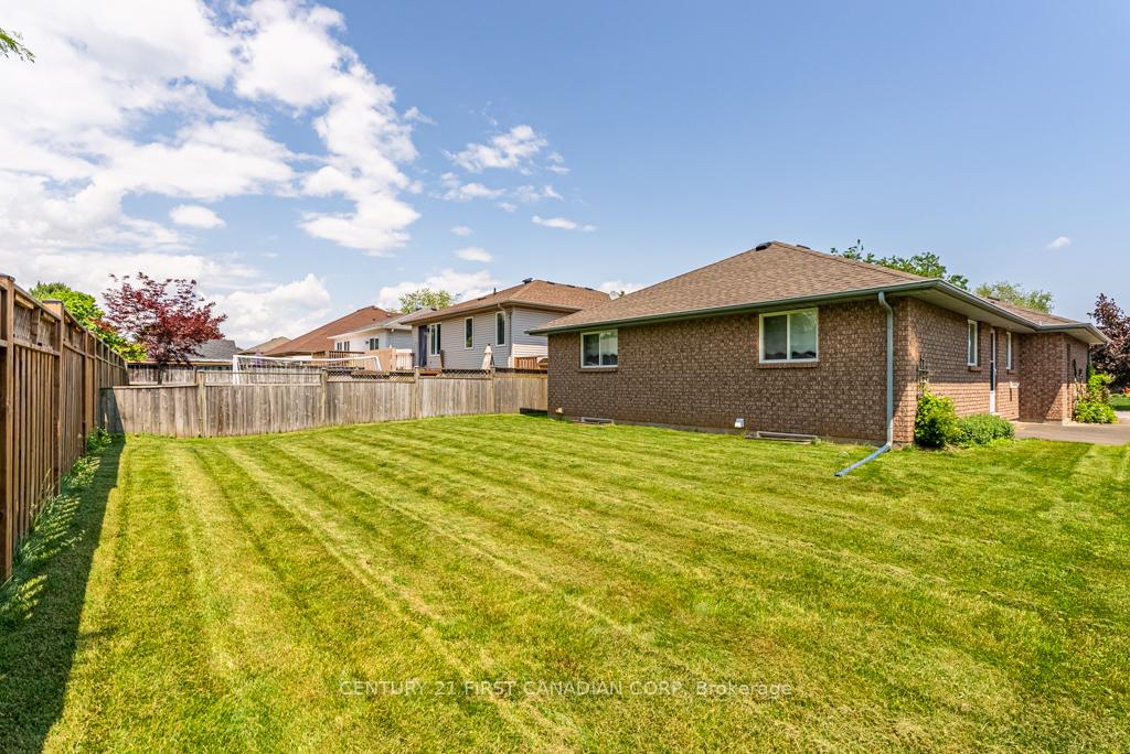 Photo 48 of 22 Tanner Drive, Pelham, Fonthill — HOMEH