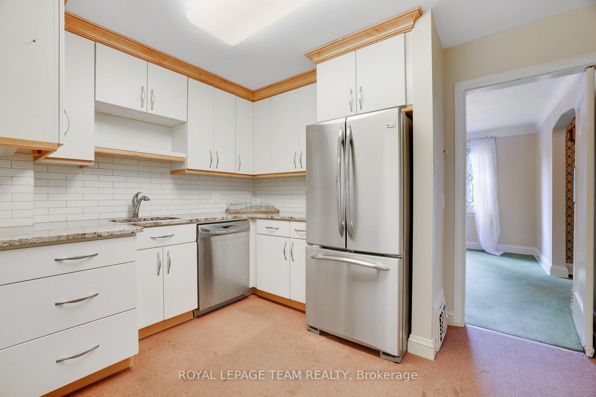 Photo 16 of 17 Kippewa Drive, Ottawa, Dows Lake — HOMEH