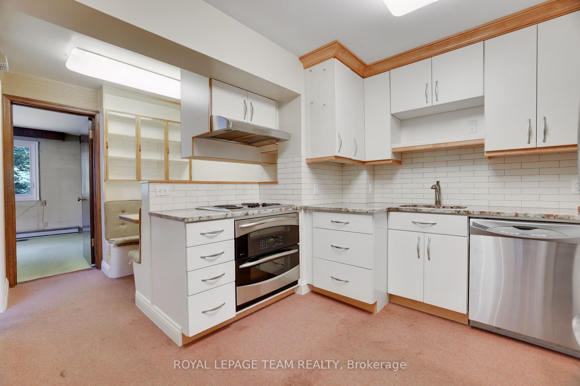 Photo 2 of 17 Kippewa Drive, Ottawa, Dows Lake — HOMEH