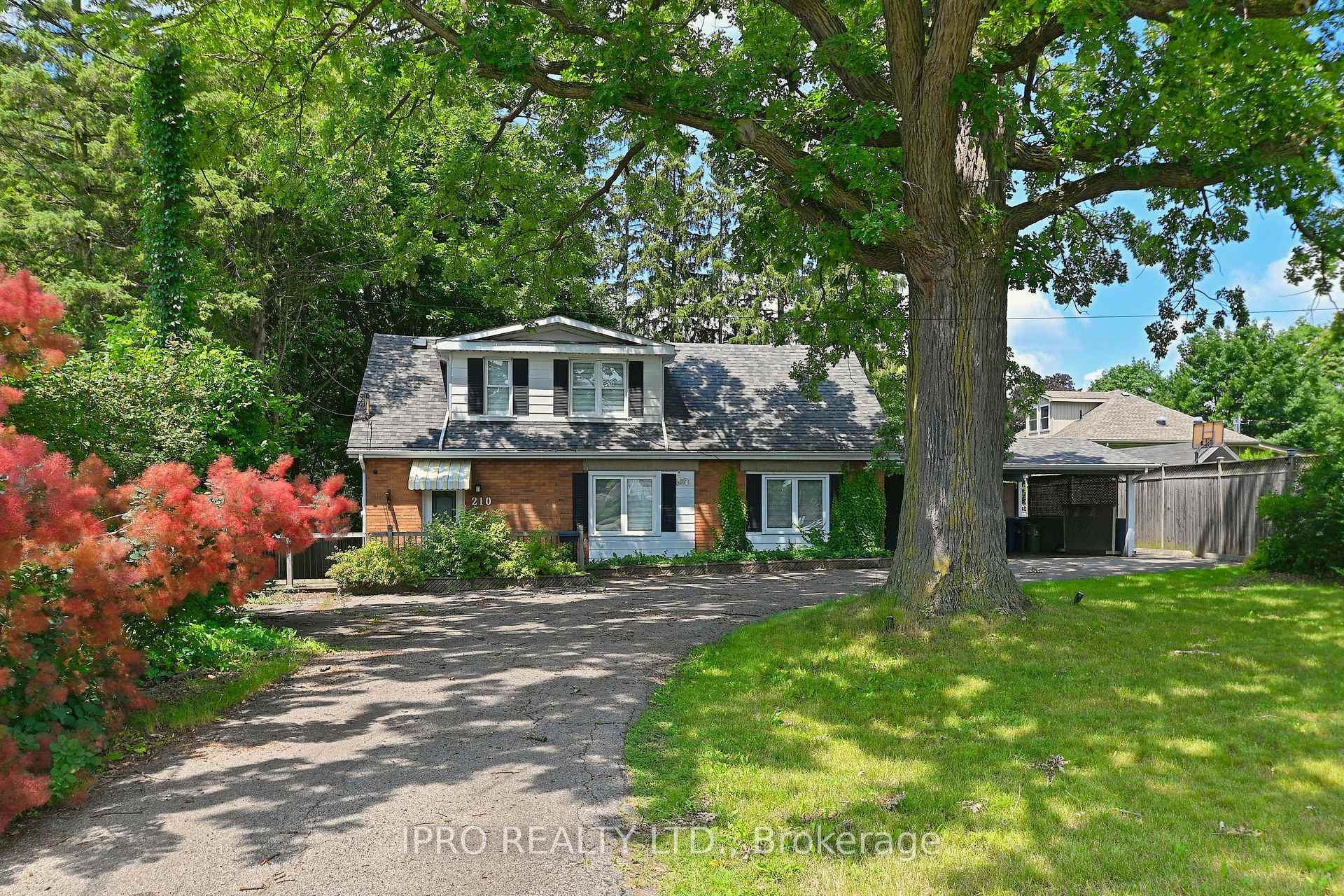 Photo 2 of Unit 1, 210 Speedvale Avenue E, Guelph, Riverside Park — HOMEH
